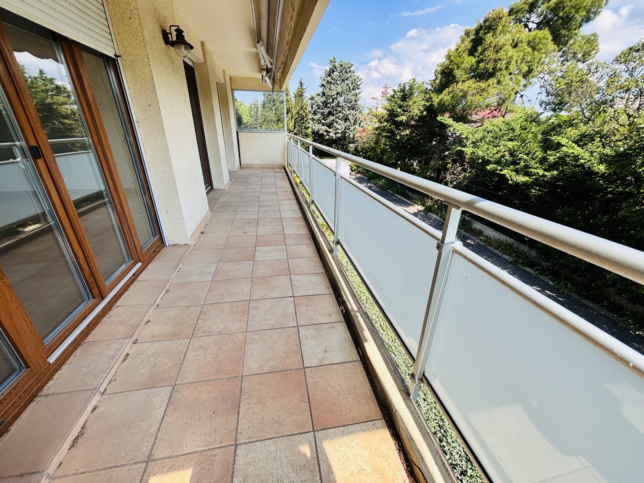 SOUS OFFRE4 PIECES 76,95m2LC + TERASSE 15m2 Saint Anne 13008 MARSEILLE- À 10 minutes des plages — photo 2