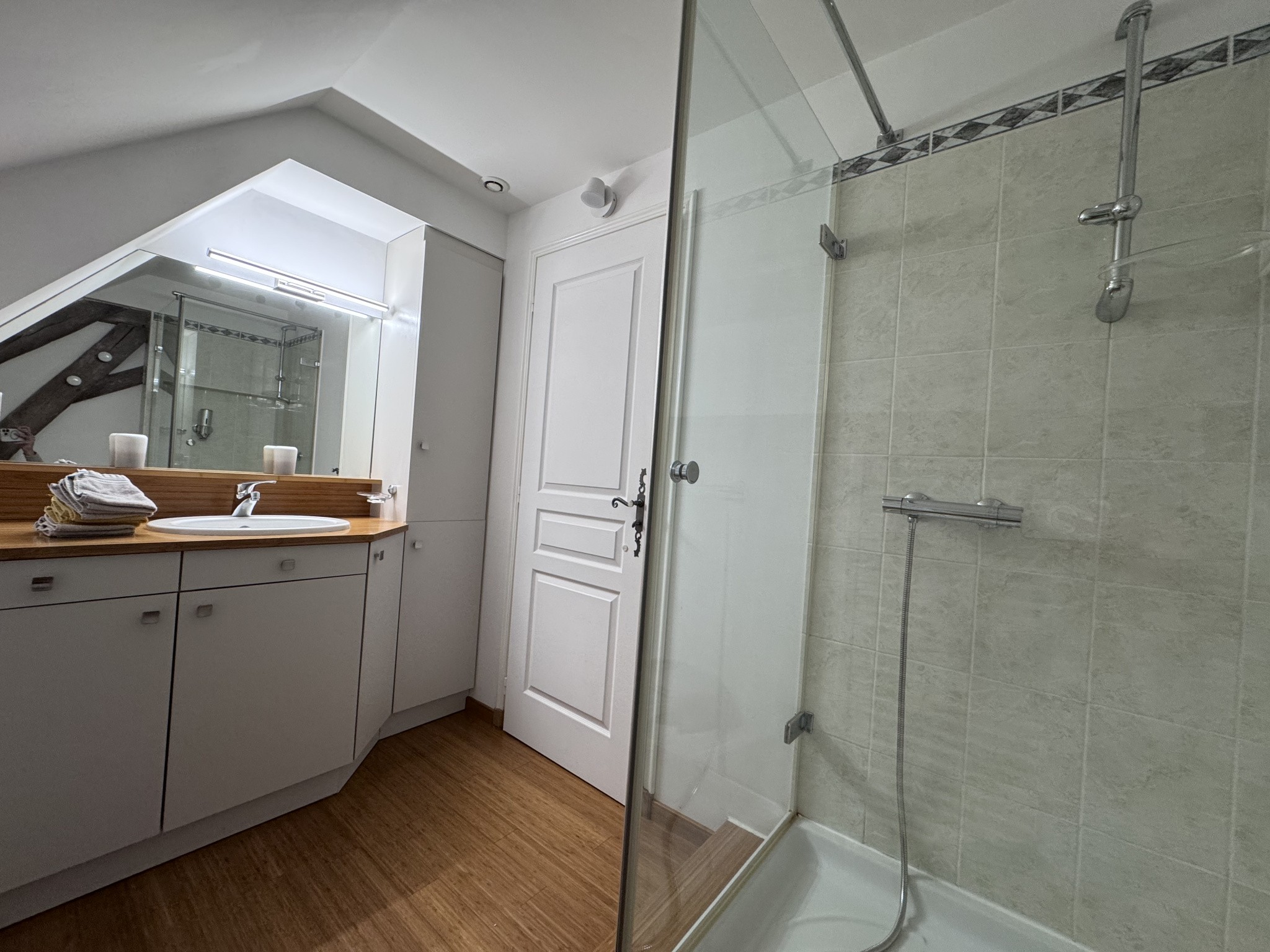 Propriété bressanne rénovée - Gîte et chambres d'hôtes — photo 10