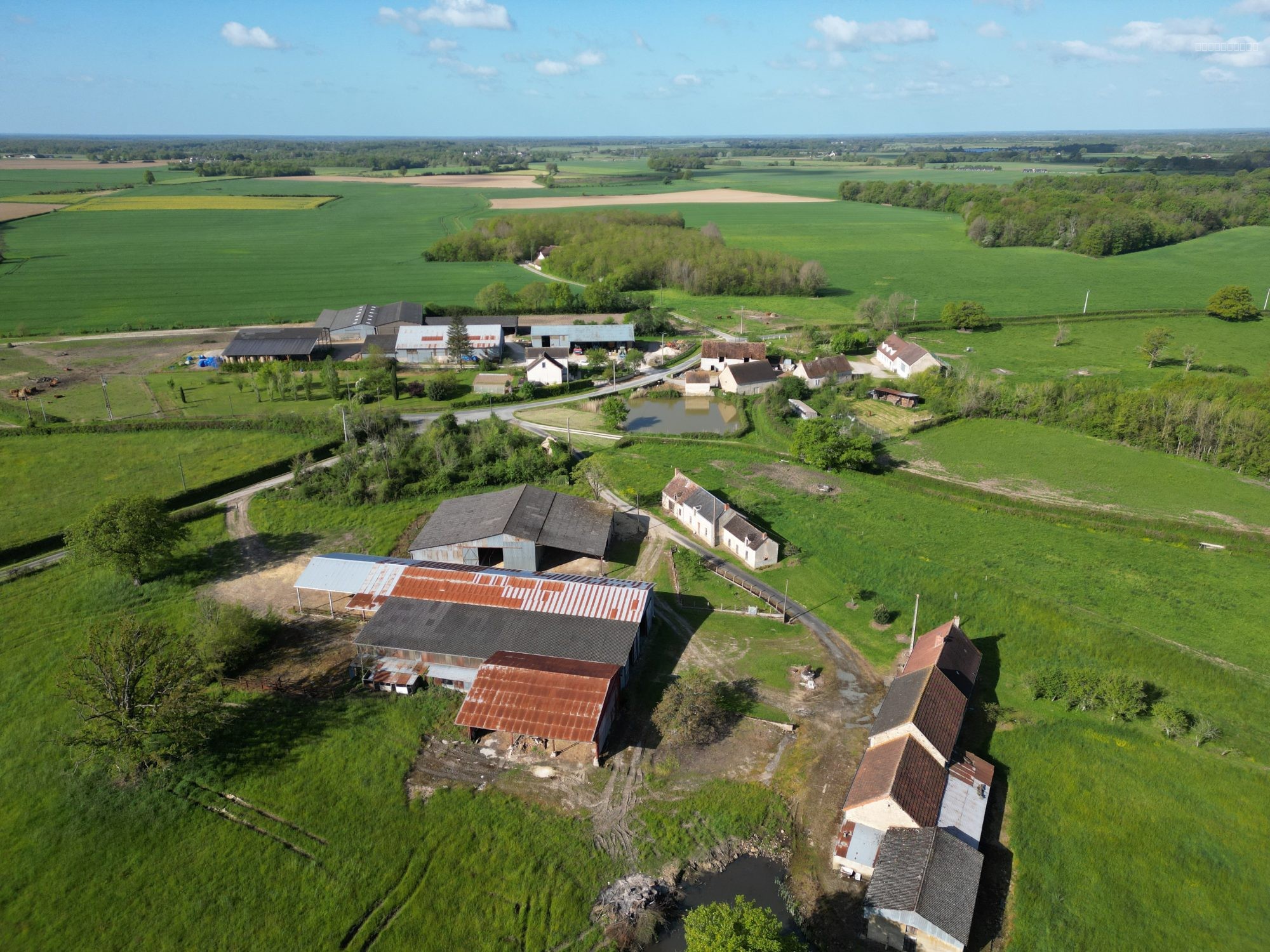 Propriété rurale   8 ha, maison, seconde maison à restaurer et dépendances — photo 7