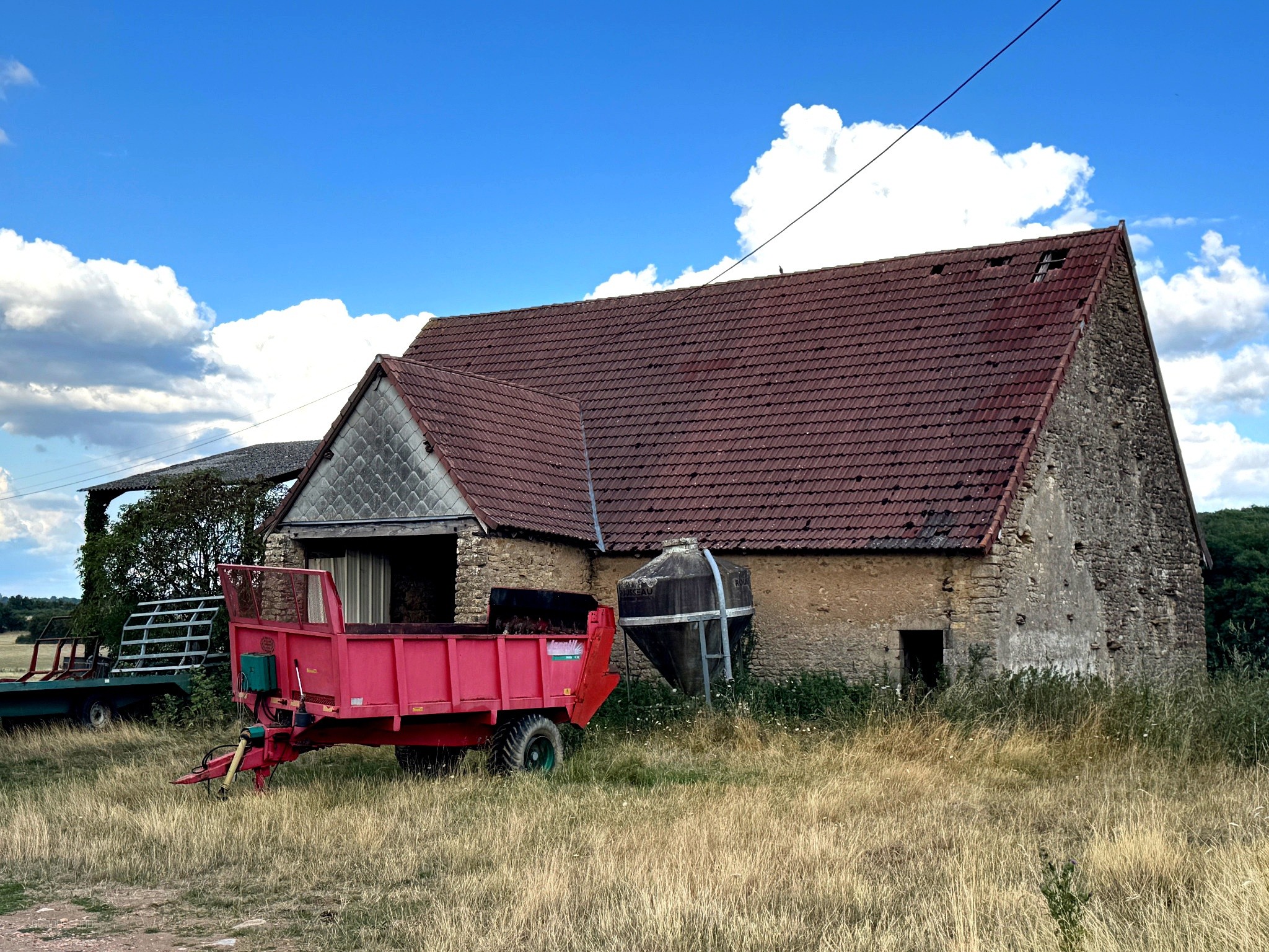 Exploitation agricole d’élevage   108 hectares dans le Boischaut Sud (Indre) — photo 6