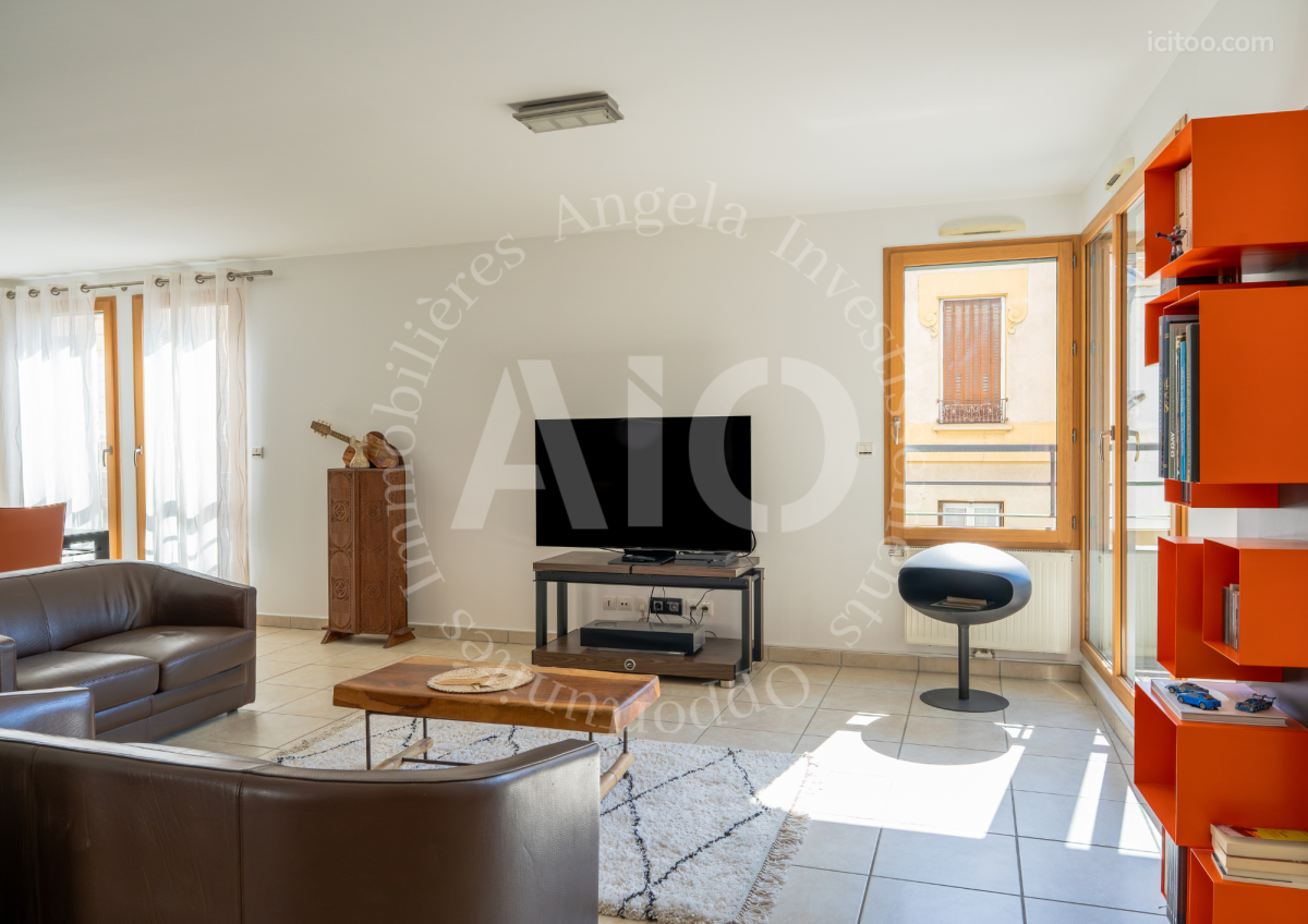 Appartement spacieux T5 traversant de113 m² avec balcon, terrasse et garage situé à Villeurbanne — photo 11