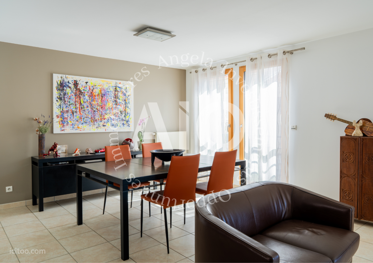 Appartement spacieux T5 traversant de113 m² avec balcon, terrasse et garage situé à Villeurbanne — photo 10