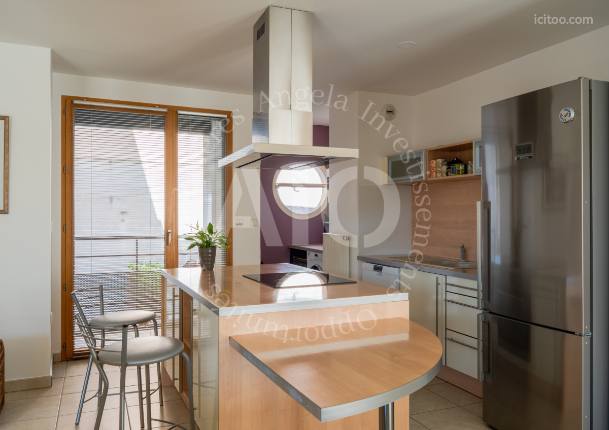 Appartement spacieux T5 traversant de113 m² avec balcon, terrasse et garage situé à Villeurbanne — photo 9