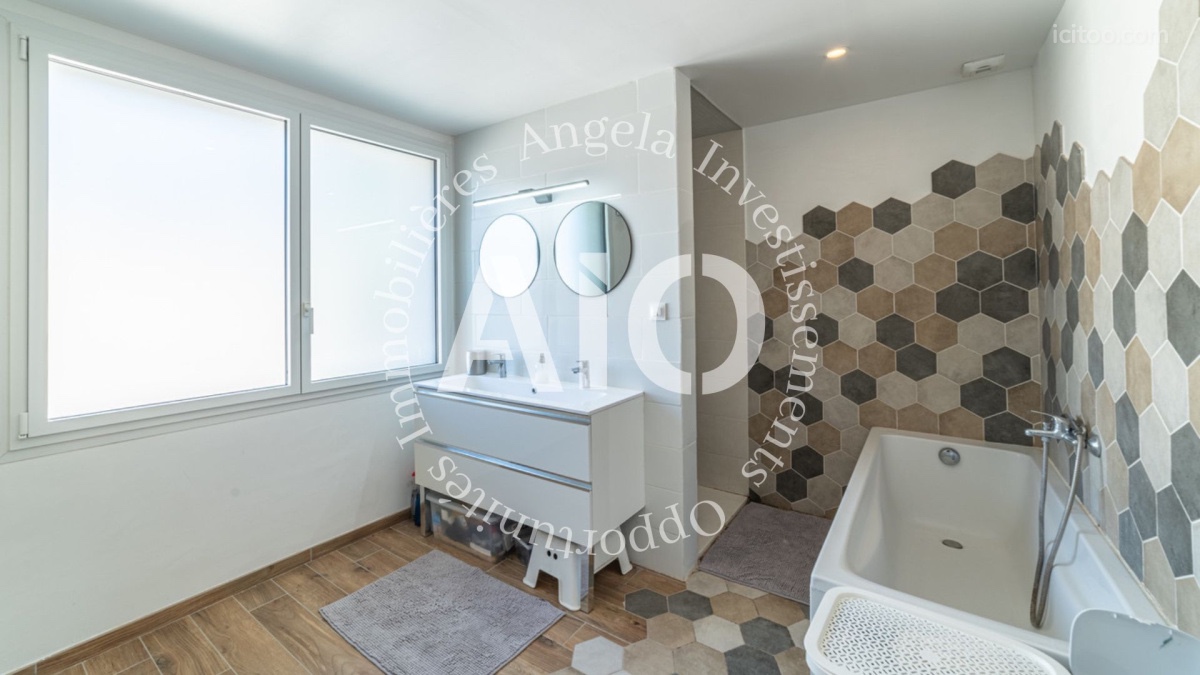 Maison - 168,38 m² -  Peronnas 01960 — photo 5
