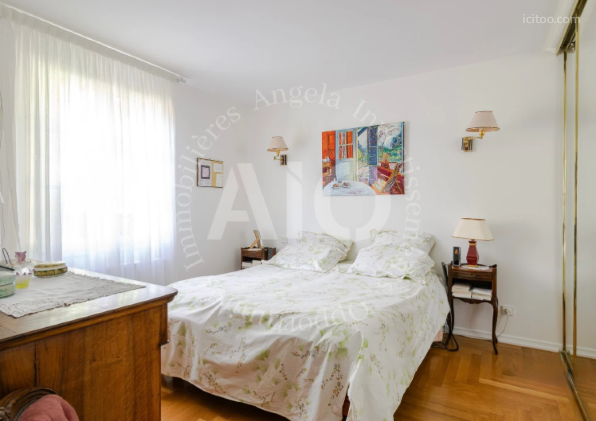 Villa - 200 m² - Couzon-au-Mont-d'Or 69270 — photo 9