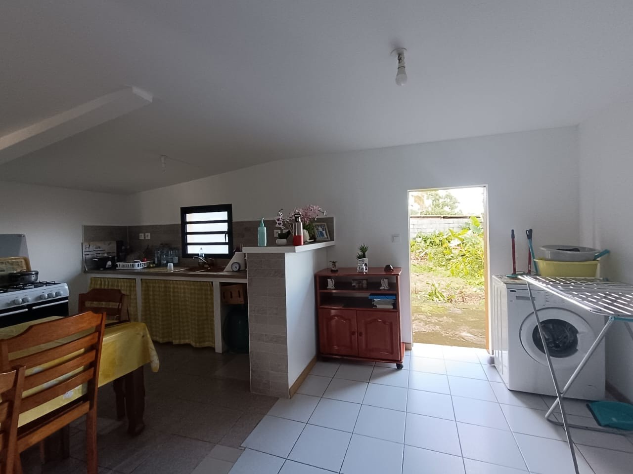 SAINTE ROSE / MAISON F4 DE PLAIN-PIED — photo 3