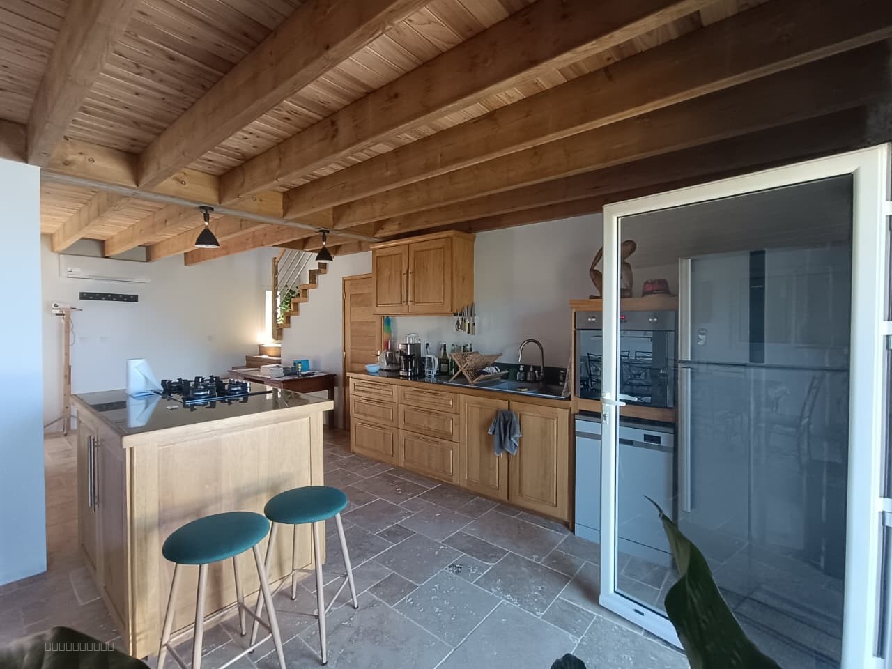 PETITE-ILE / VILLA MODERNE F4 DE 130 M2 SUR UN TERRAIN DE 980 m2 — photo 8