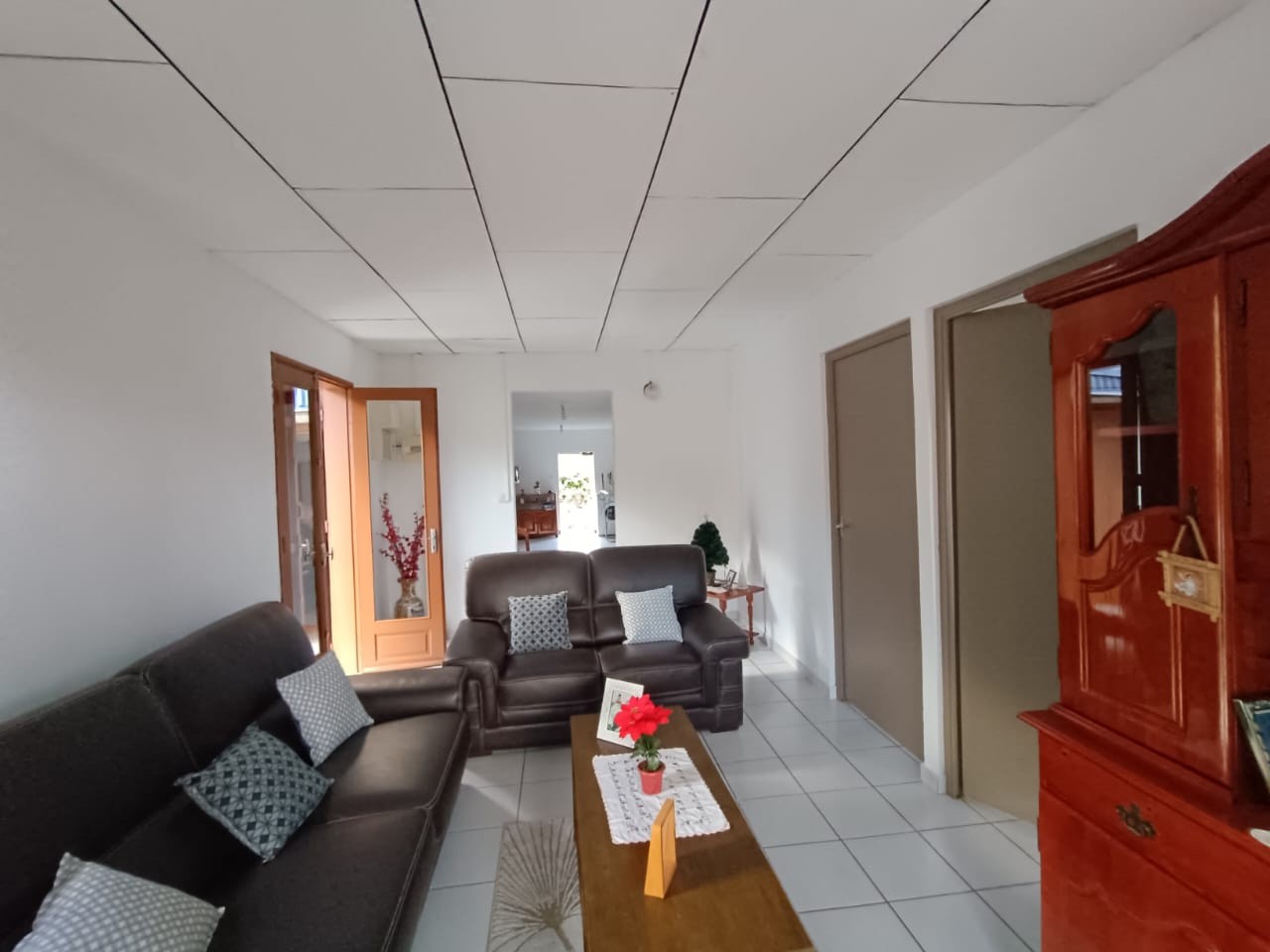 SAINTE ROSE / MAISON F4 DE PLAIN-PIED — photo 6