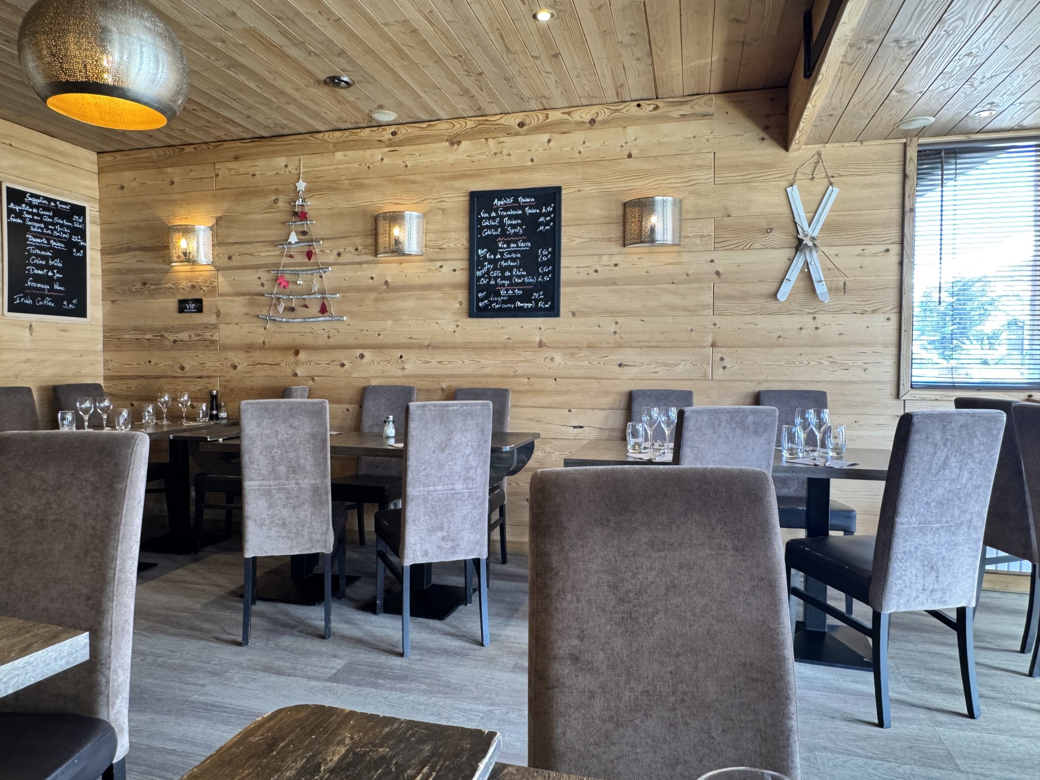 Restaurant avec logement sur l’avenue principale des Deux Alpes — photo 5