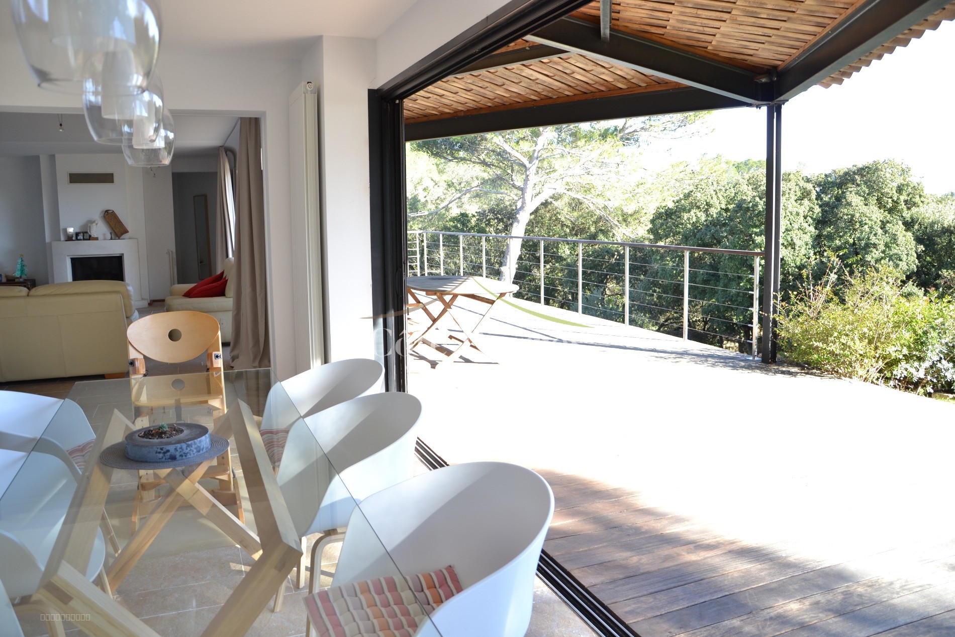 Sublime propriété d'environ 250 m2 habitables avec piscine sur 4200 m2 de terrain dominant — photo 4