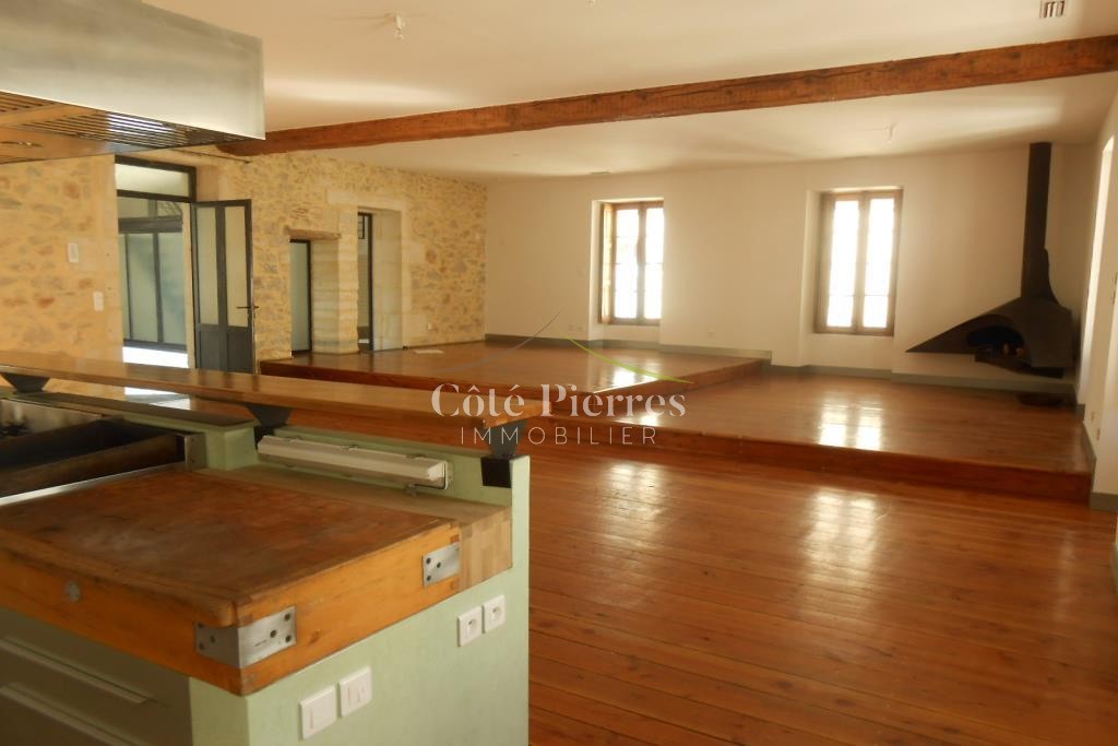 Nîmes fontaine : très beau loft — photo 2