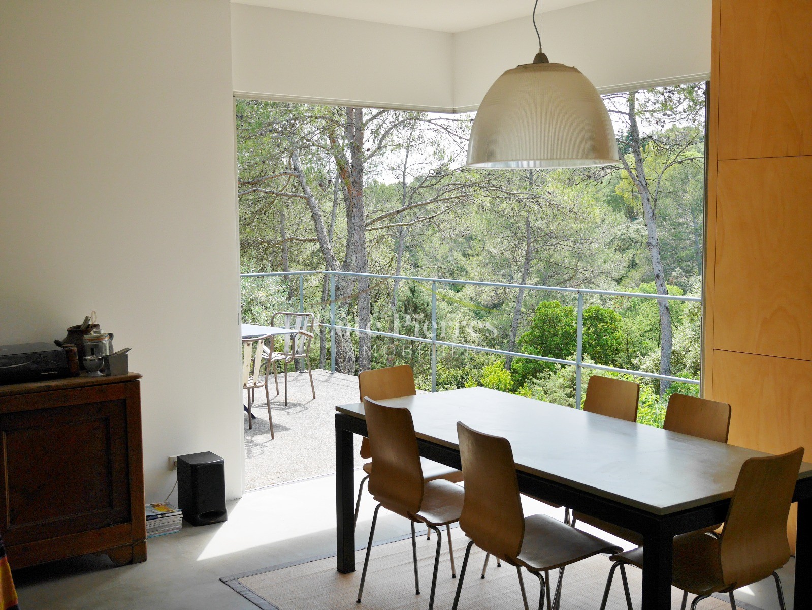 Belle villa contemporaine dans site naturel exceptionnel sur les collines nimoises — photo 3