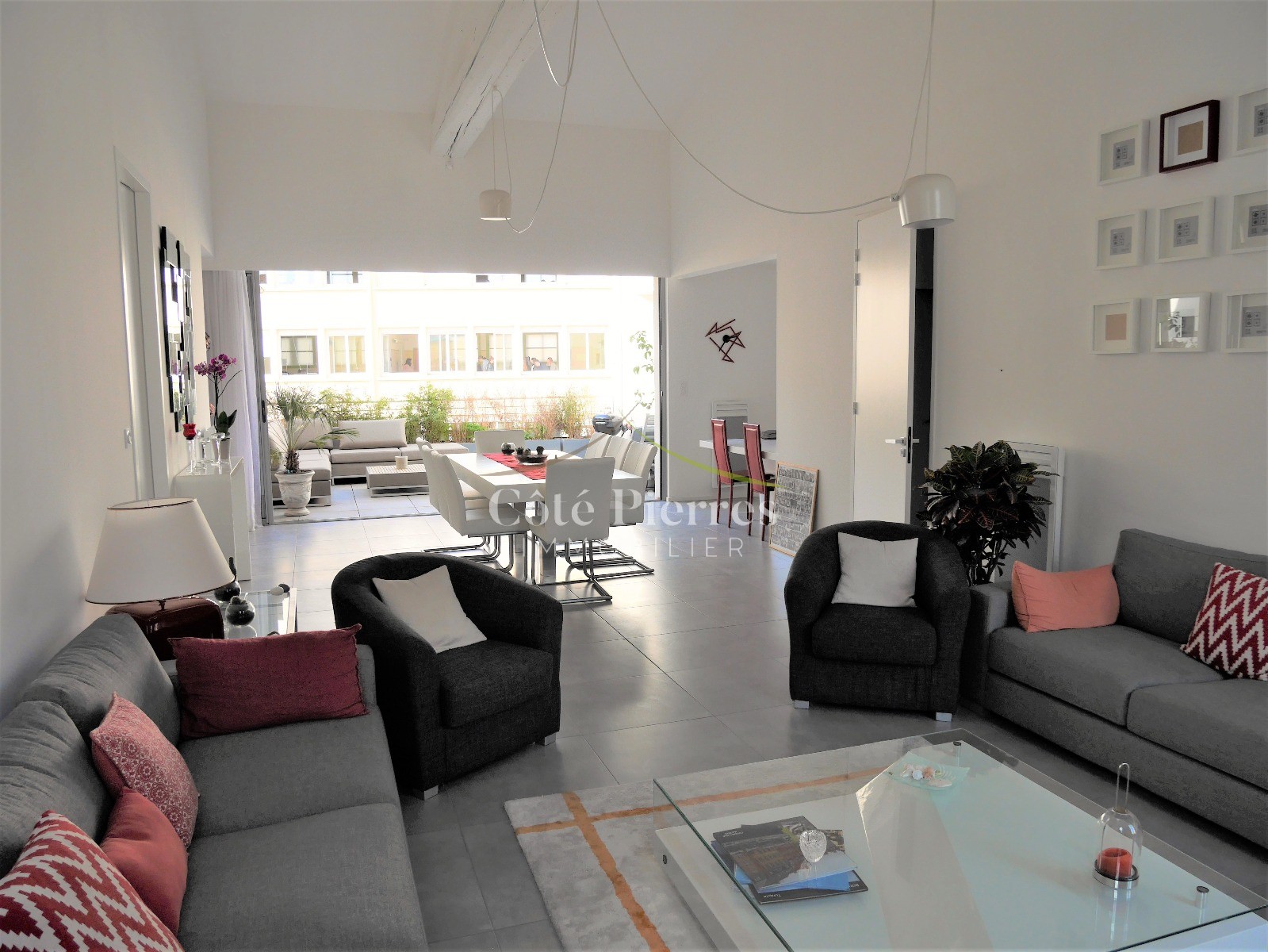 Bel appartement de type 4 en dernier étage idéalement situé proche prefecture avec grande terrasse et ascenseu — photo 3