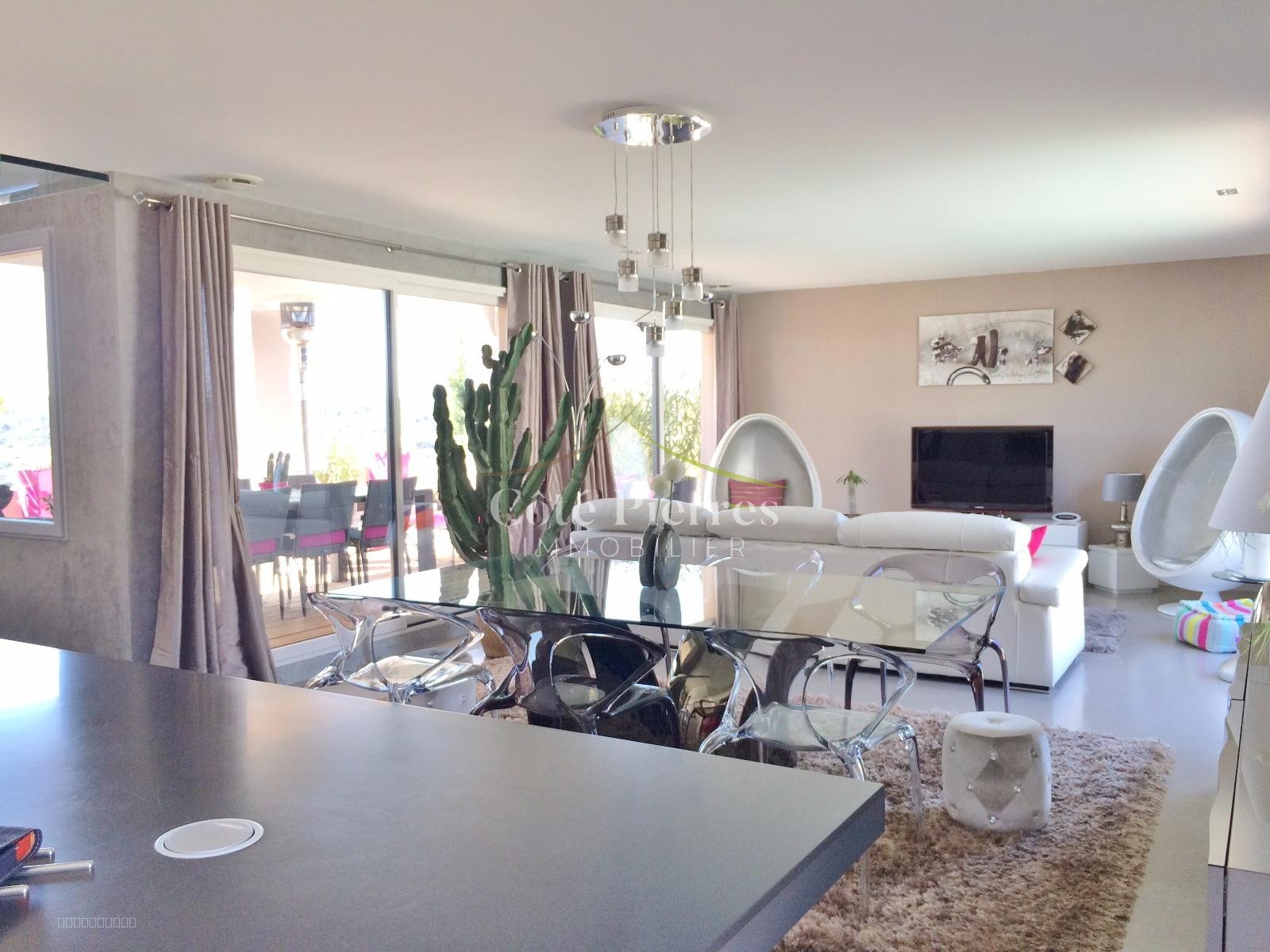vente villa Contemporaine vue dominante sur les hauteurs du Golf de Vacquerolles à Nîmes — photo 2