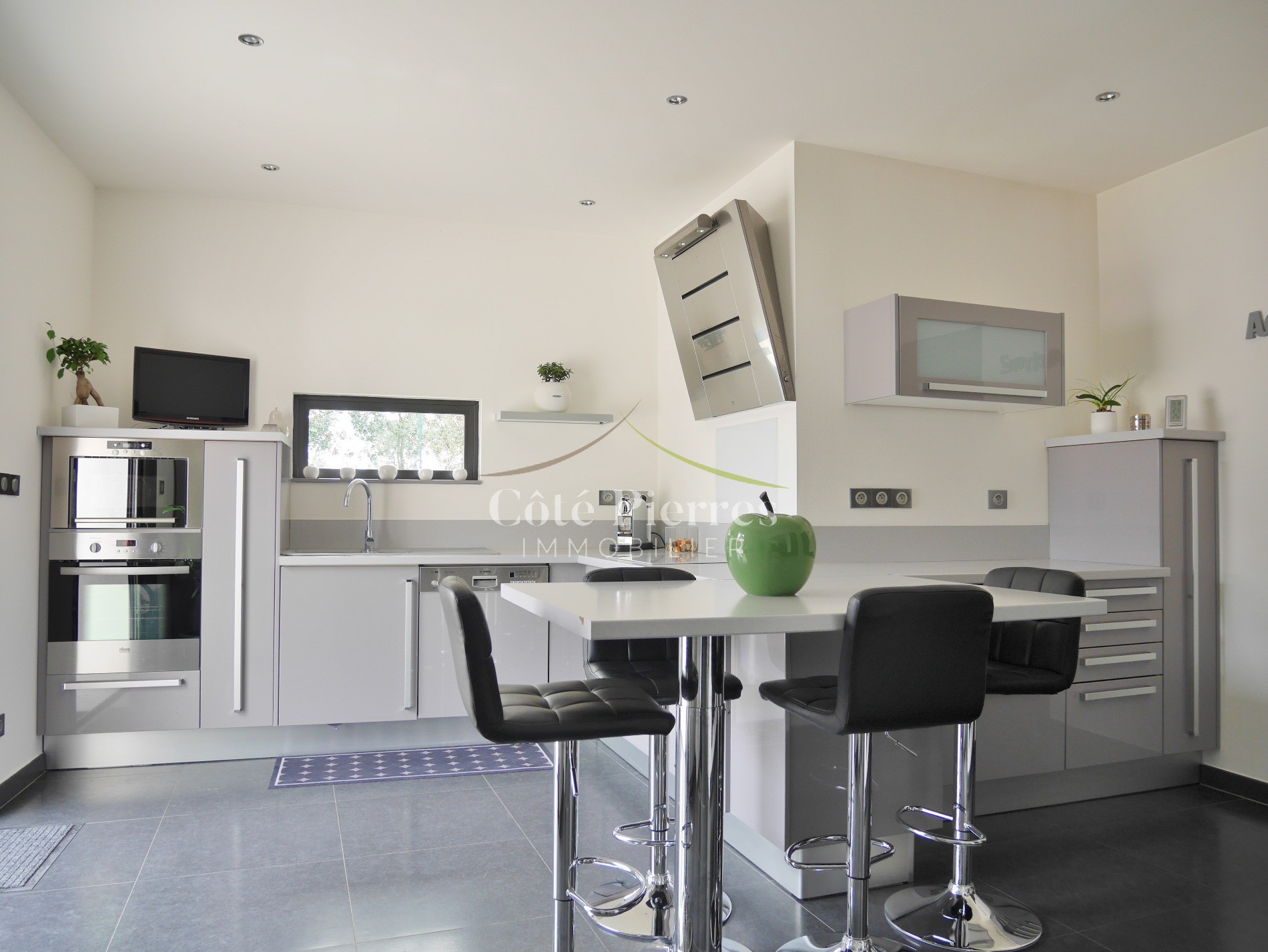 Vente Très Belle villa de 210m2 sur colline Ouest de Nîmes — photo 4