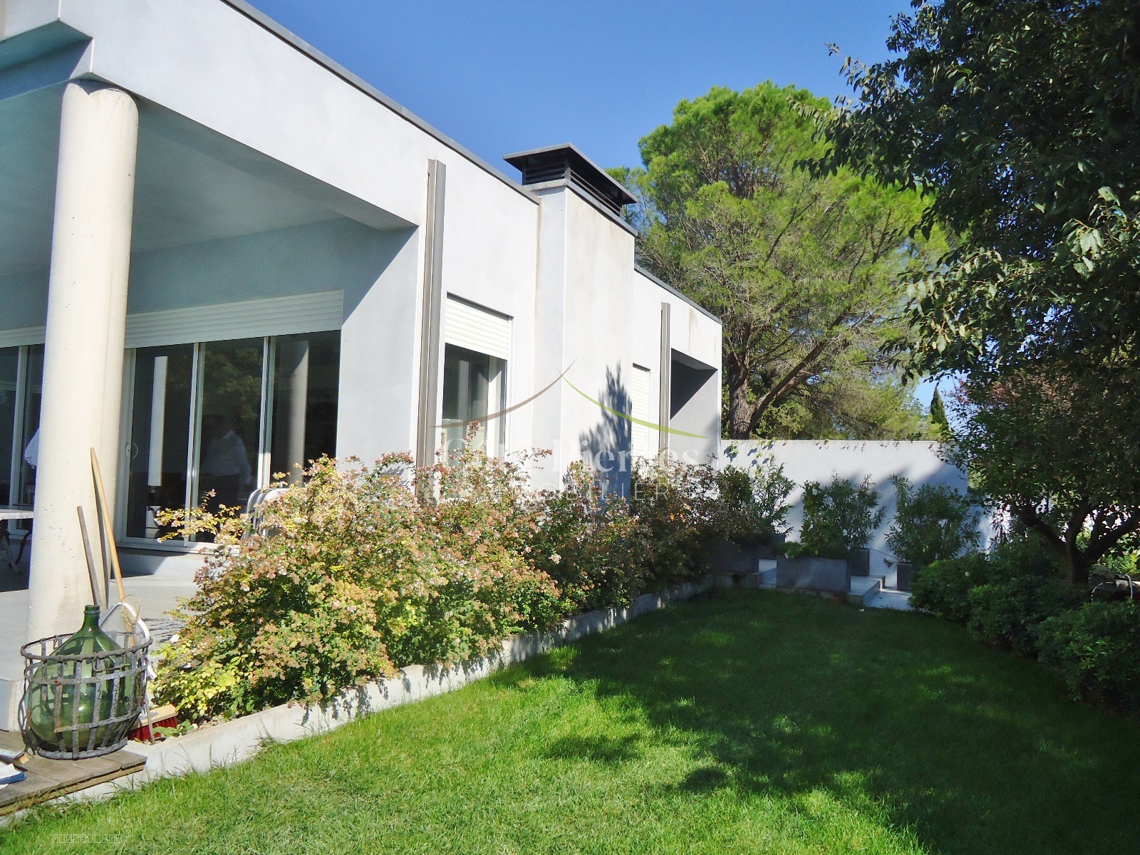 Nîmes, Tour Magne : belle contemporaine — photo 2