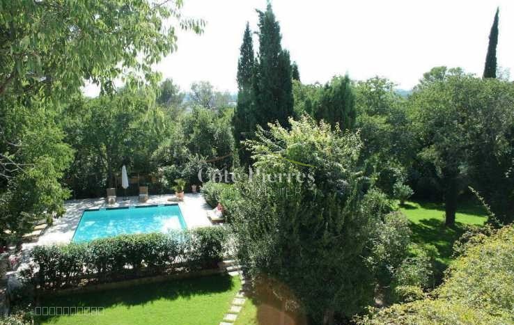 Maison de maître quartier Tour Magne de 220m2 sur terrain d'environ 1800m2 avec piscine — photo 4