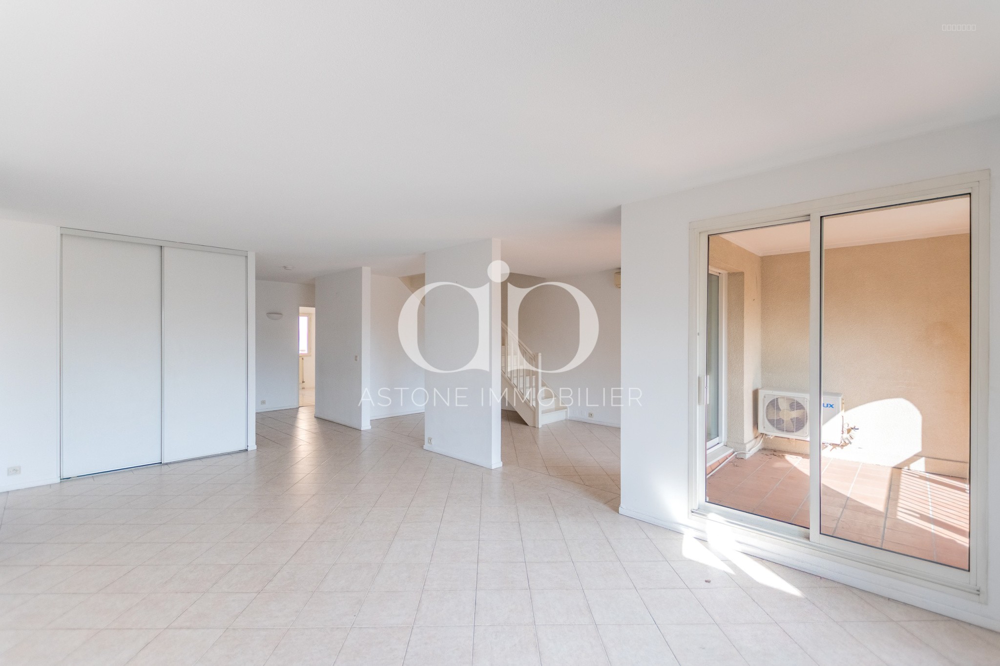 AIX-en-PROVENCE / DUPLEX CENTRE AVEC TERRASSES — photo 11