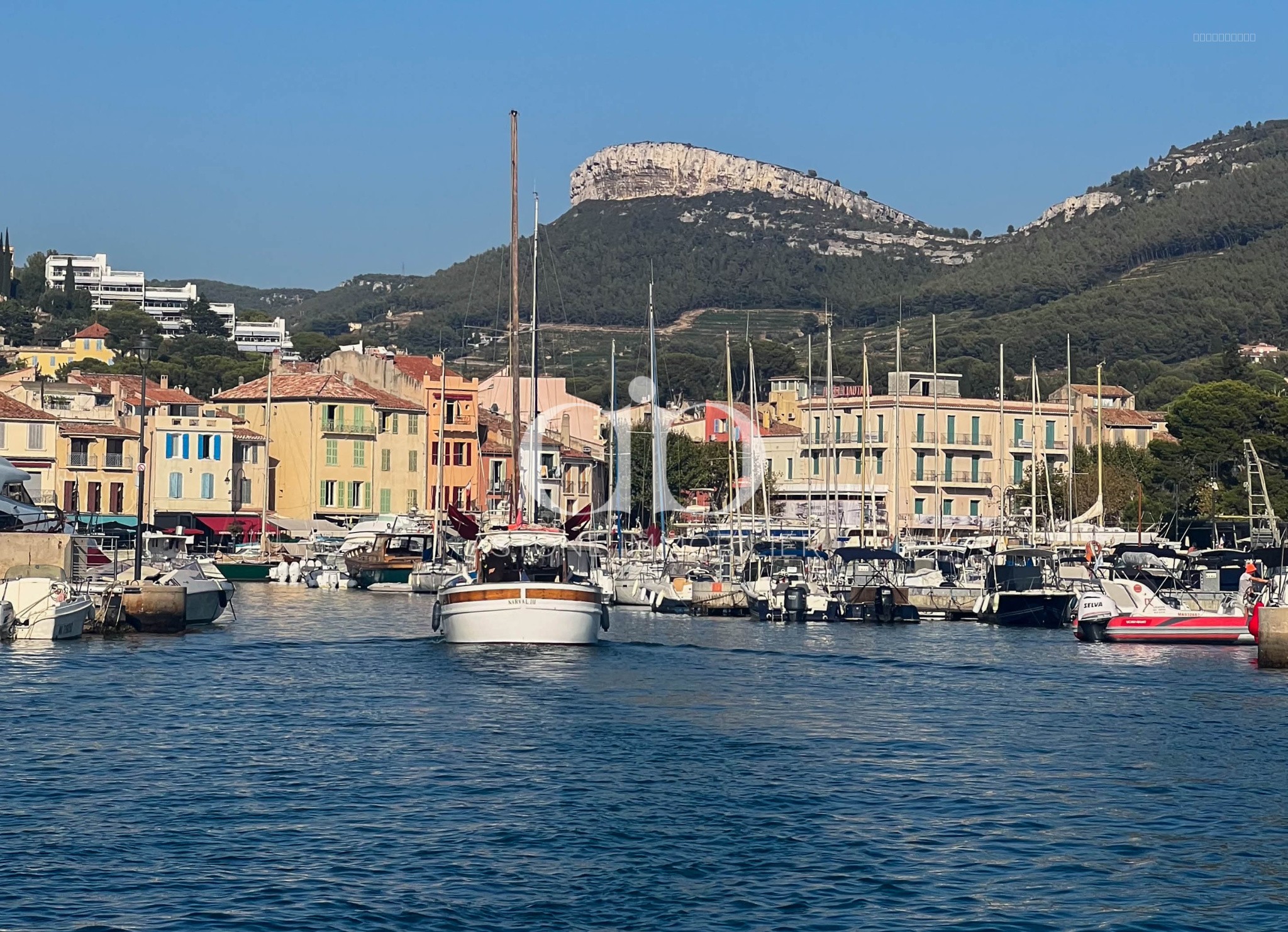 CASSIS - VUE PORT ET CHATEAU — photo 1