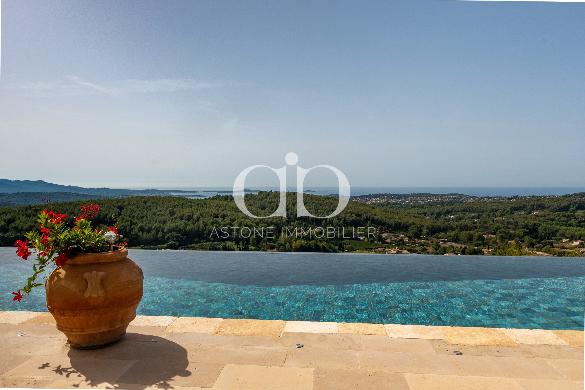 OLLIOULES - PROXIMITE IMMEDIATE DE BANDOL — photo 2
