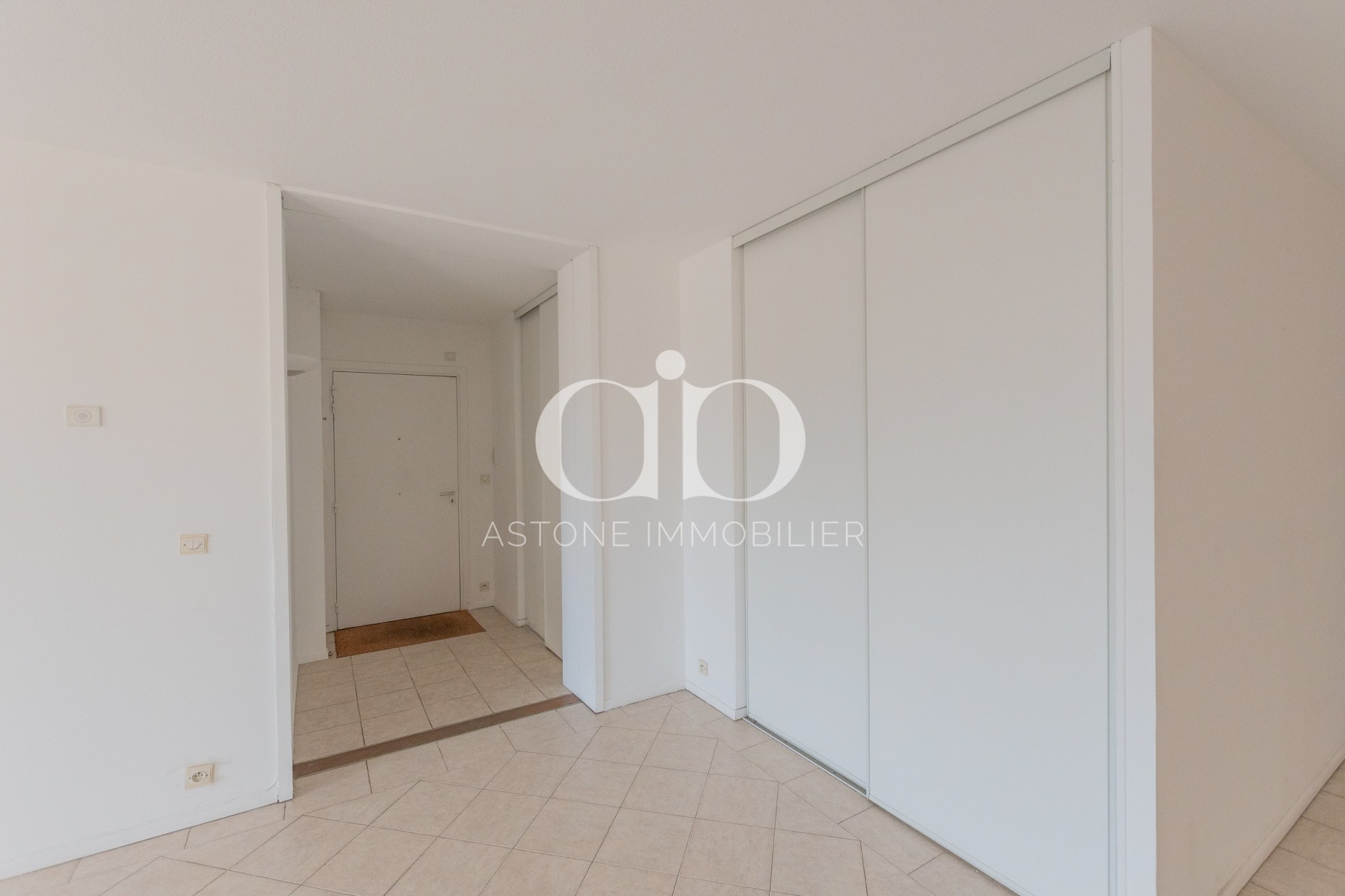AIX-en-PROVENCE / DUPLEX CENTRE AVEC TERRASSES — photo 16