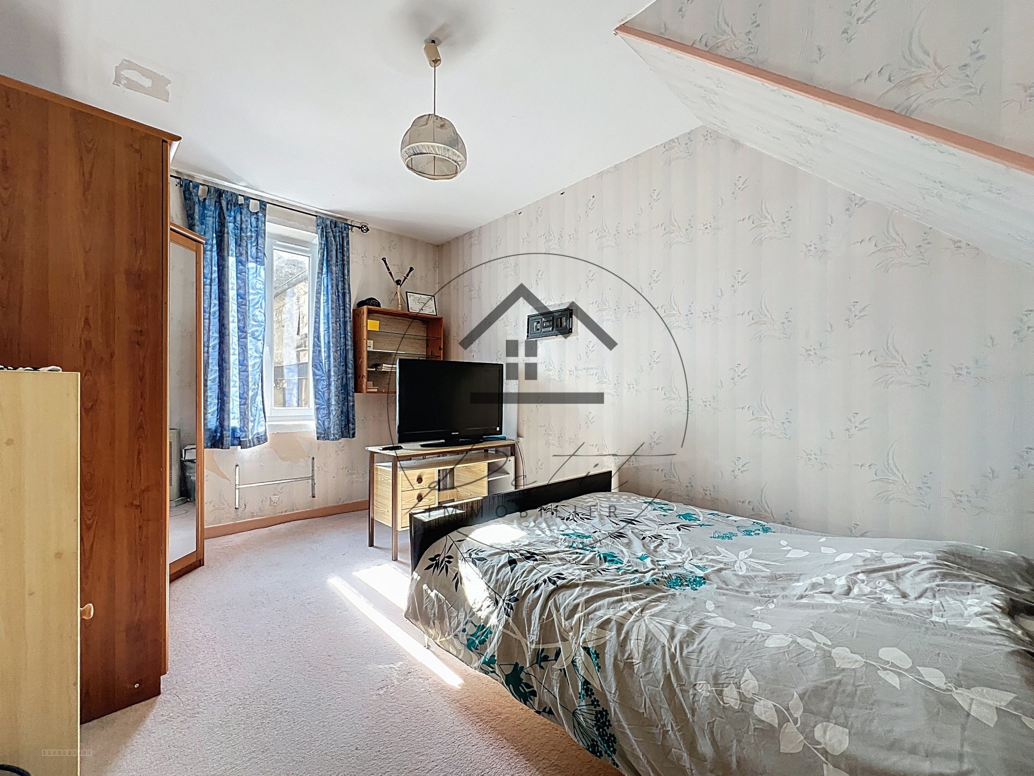 Ensemble immobilier avec maison familiale, grand atelier, bureau indépendant et duplex — photo 12