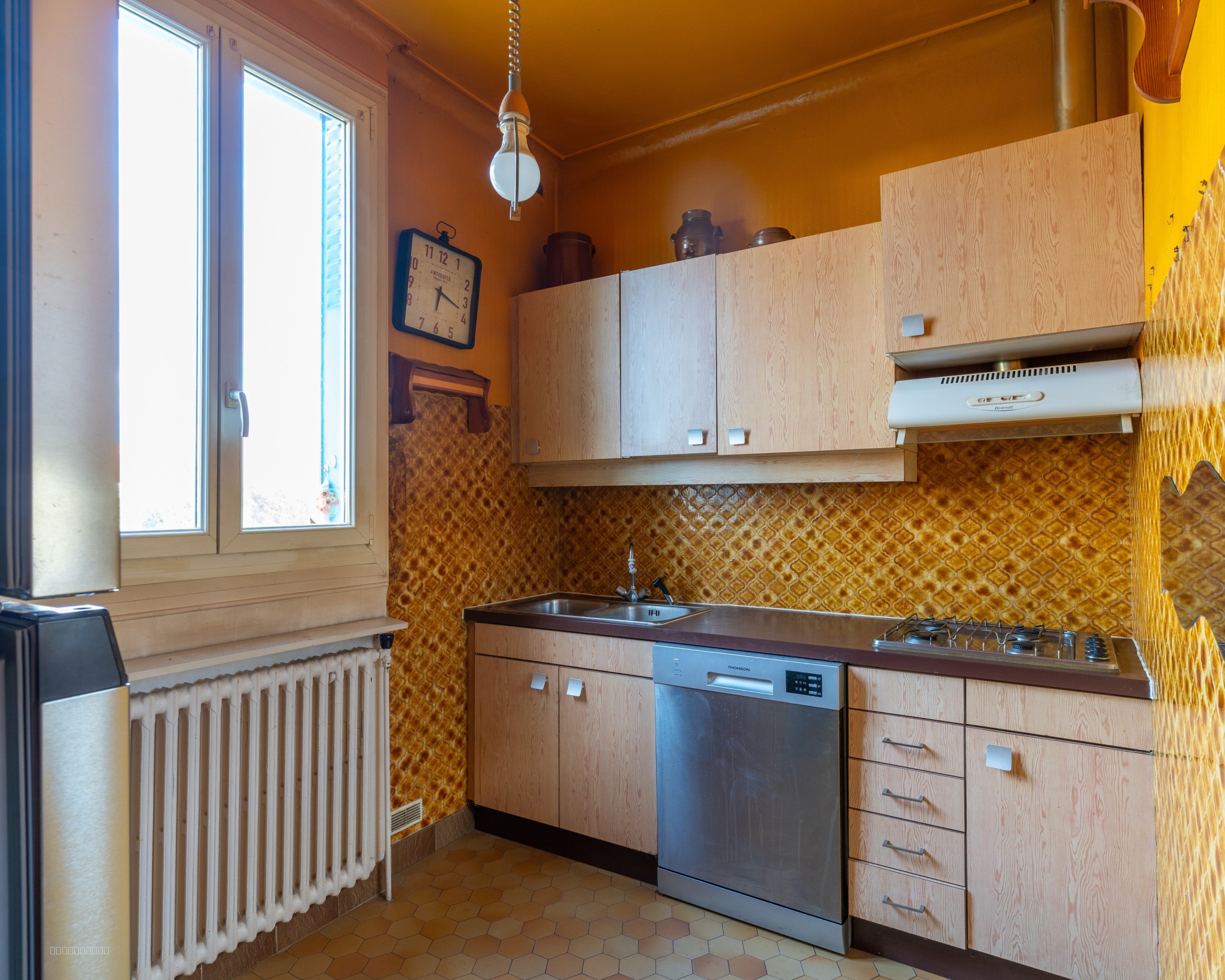 Jolie maison à rénover 60m2 environ. 117 m2 utiles. Terrain 400m2 — photo 6