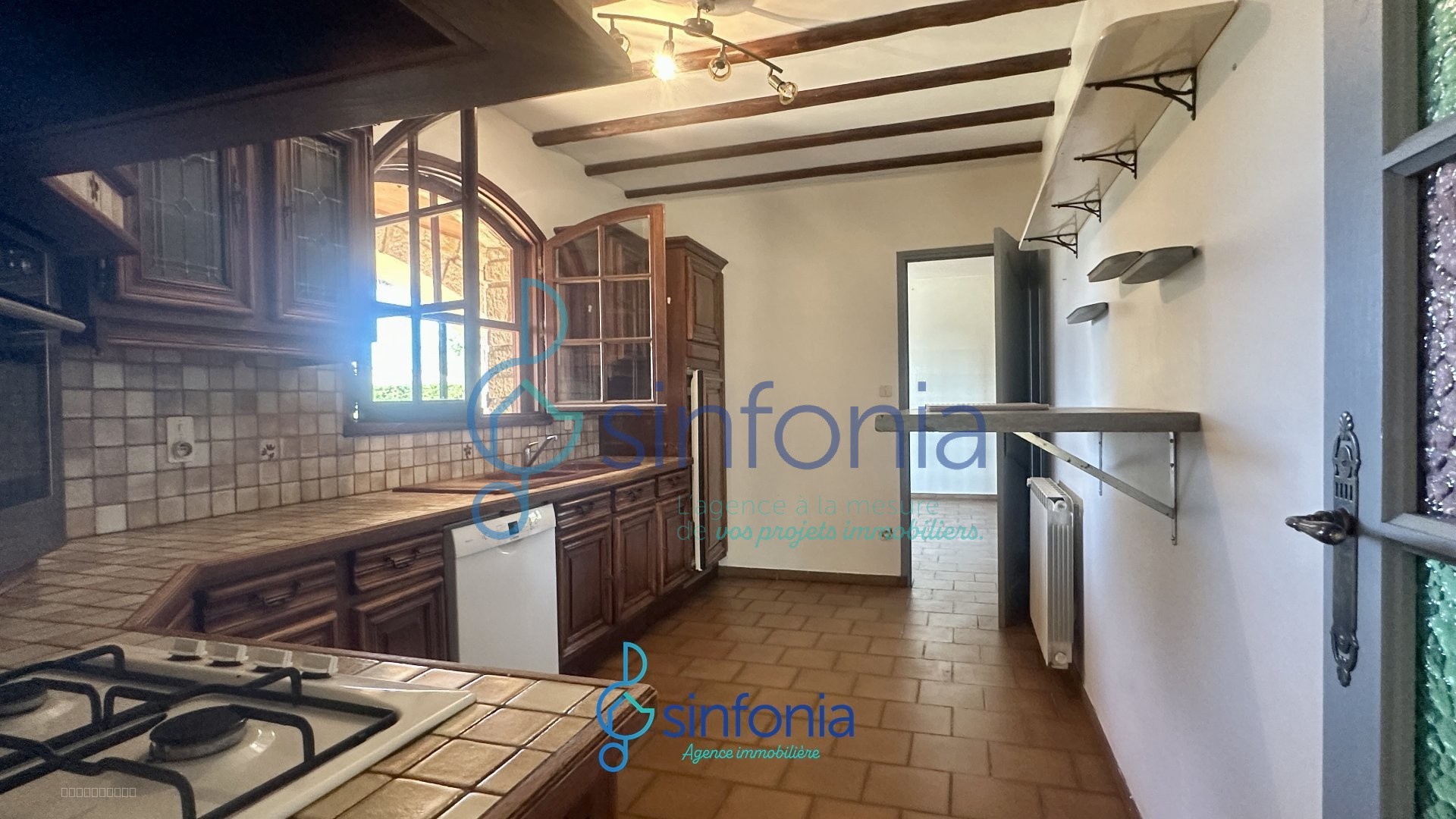 Maison individuelle sur 3080 m2 de terrain — photo 8