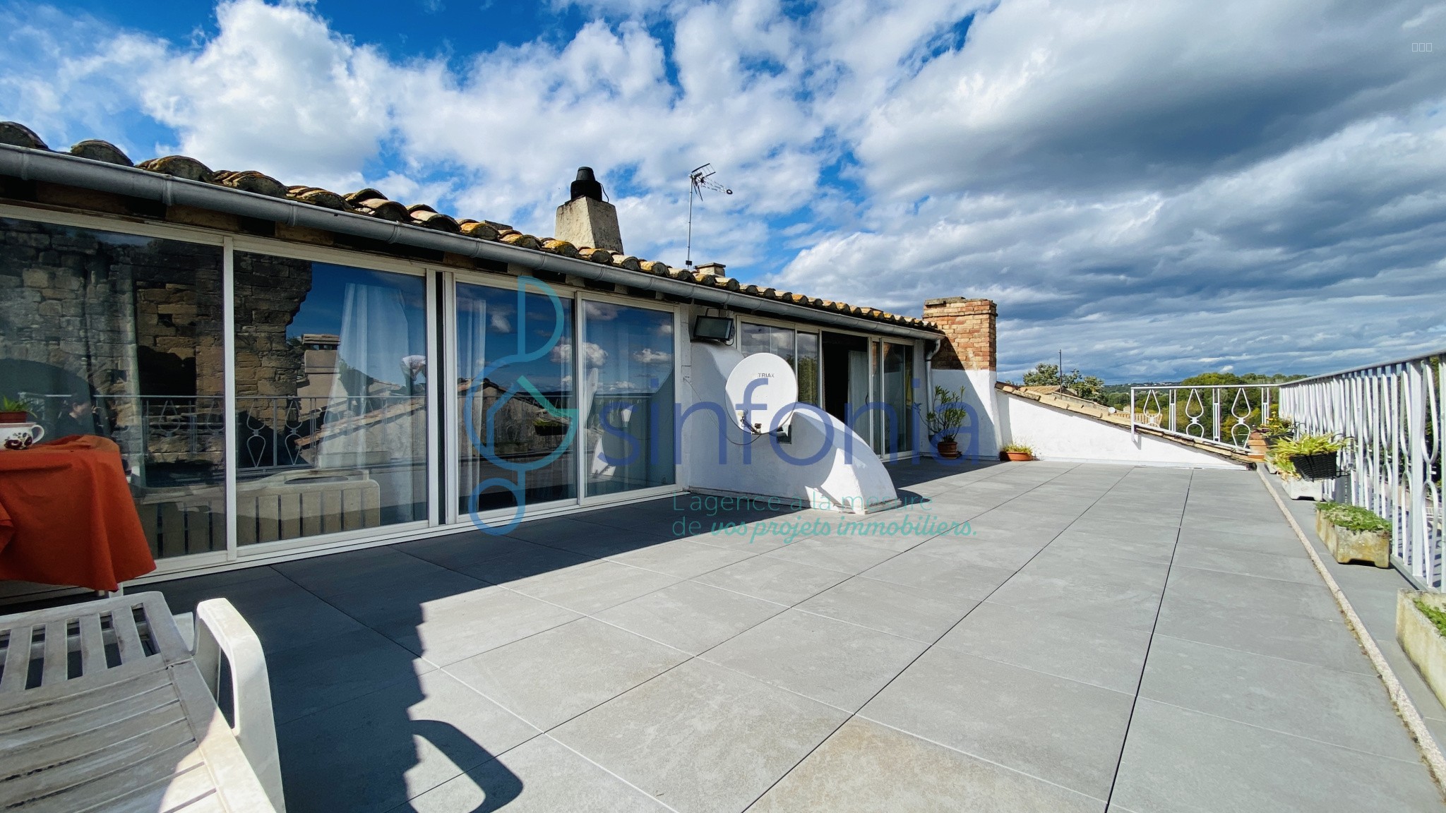 A vendre à Remoulins - Ensemble immobilier — photo 3
