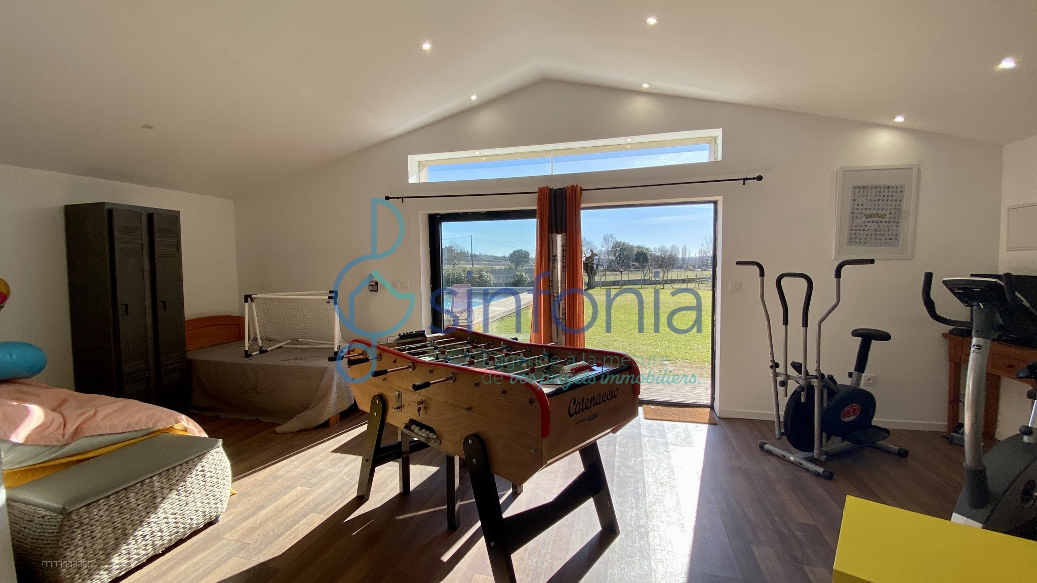 A vendre Uzès, maison rénovée avec dépendance, piscine et vue dégagée — photo 14