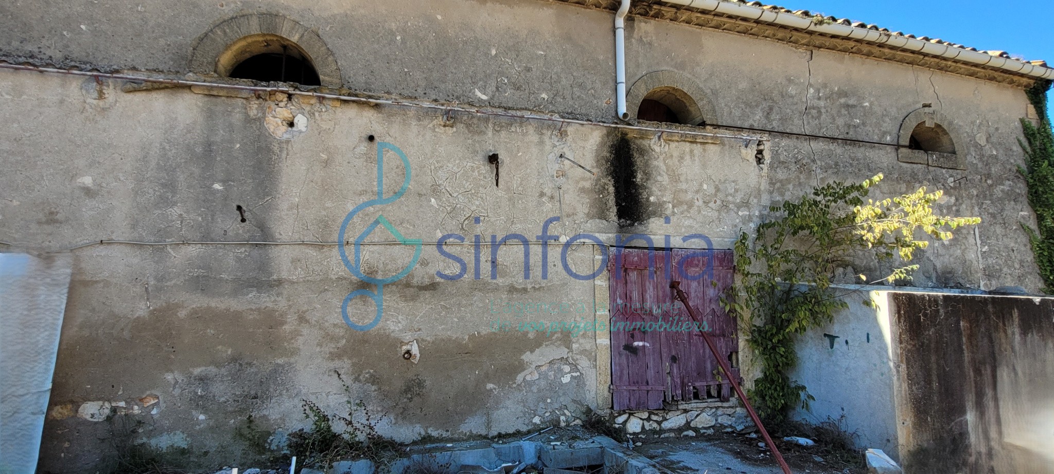 ANCIENNE CAVE A VIN à réhabiliter prés d'Uzes — photo 3