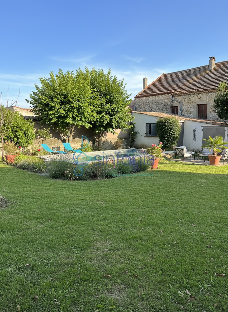 Moussac, maison en pierre au coeur du village avec piscine proche Uzes — photo 4