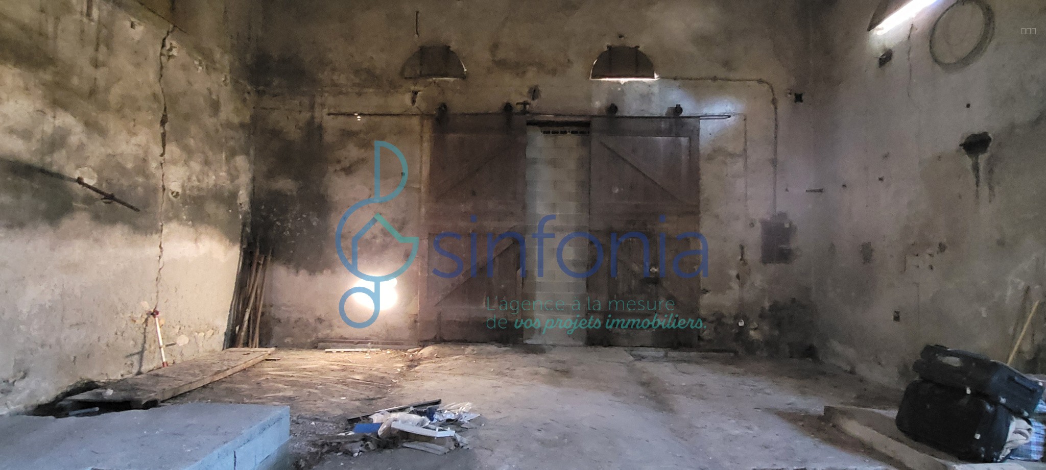 ANCIENNE CAVE A VIN à réhabiliter prés d'Uzes — photo 13