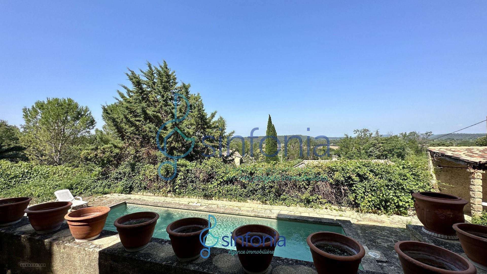 MAISON DE VILLE AVEC GRAND TERRAIN — photo 8
