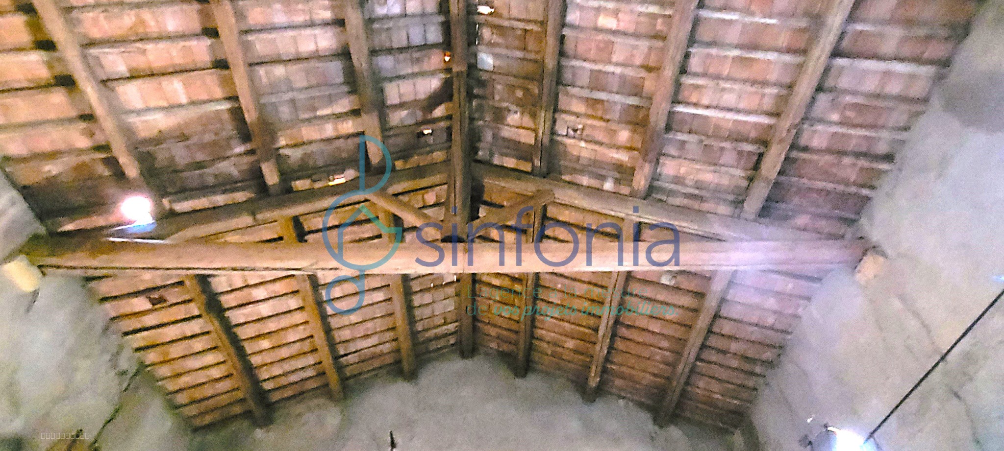 ANCIENNE CAVE A VIN à réhabiliter prés d'Uzes — photo 4