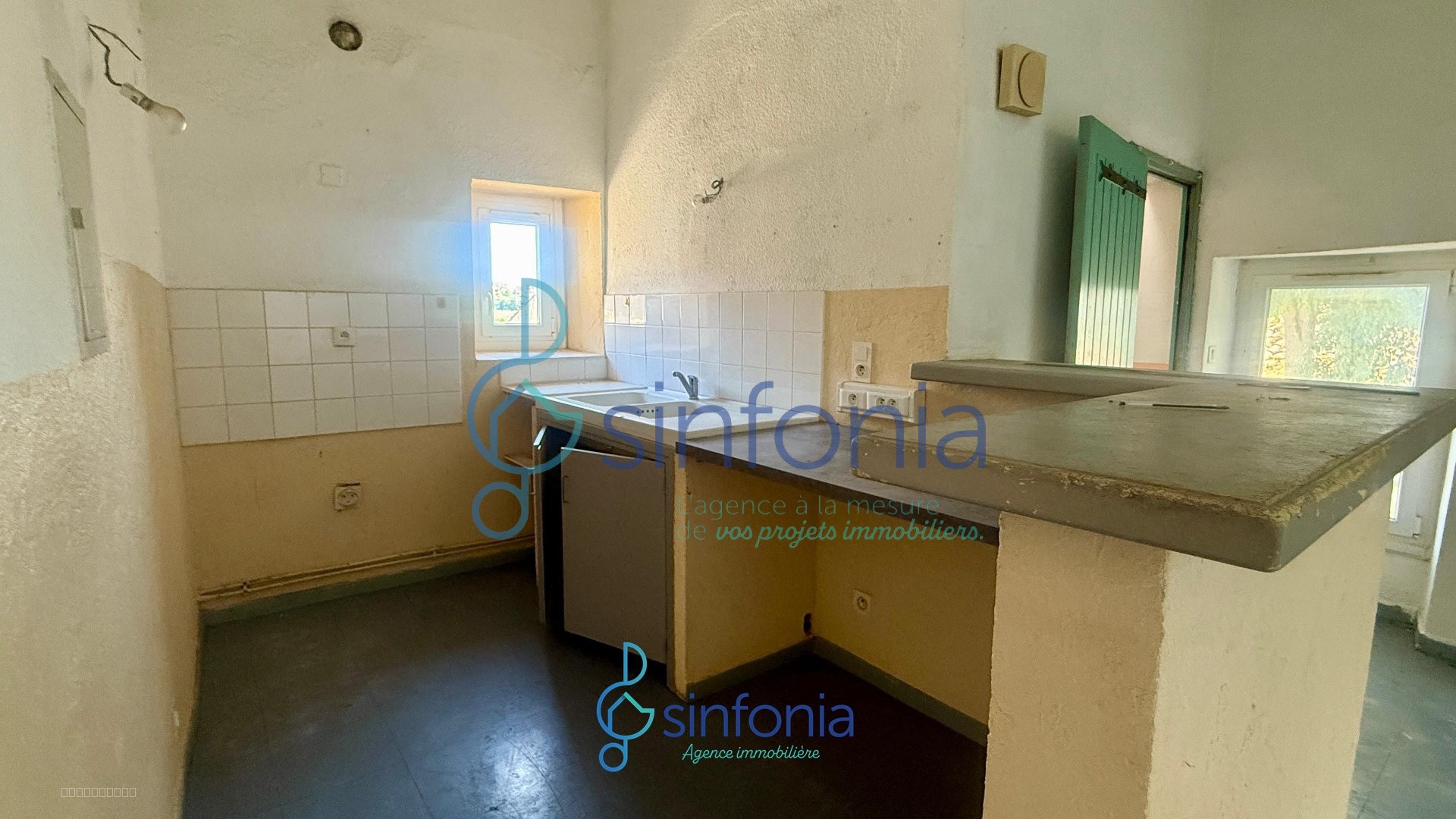 Ensemble immobilier — photo 16