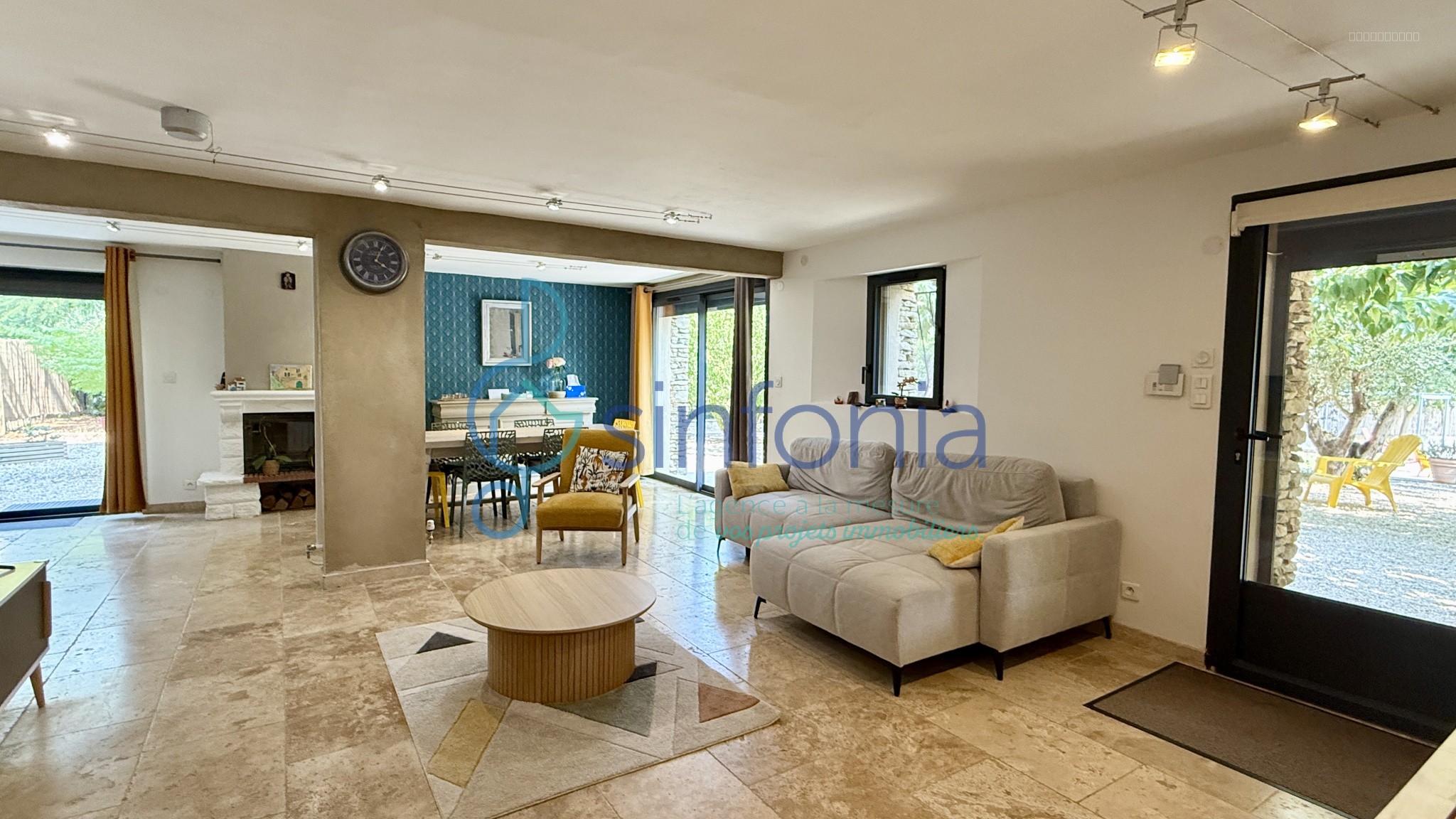 A vendre Uzès, maison rénovée avec dépendance, piscine et vue dégagée — photo 7