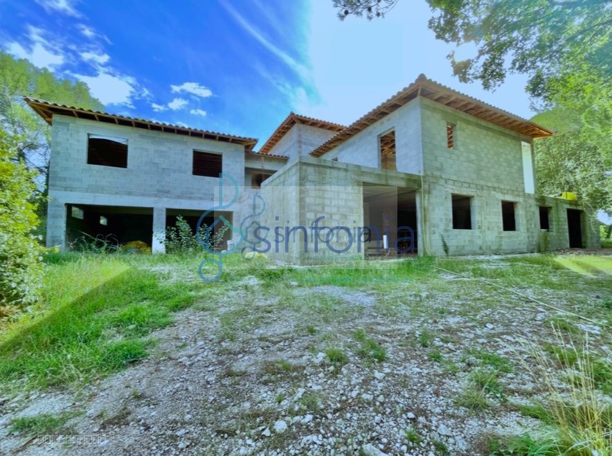 Opportunité rare à Sainte-Anastasie ! — photo 4