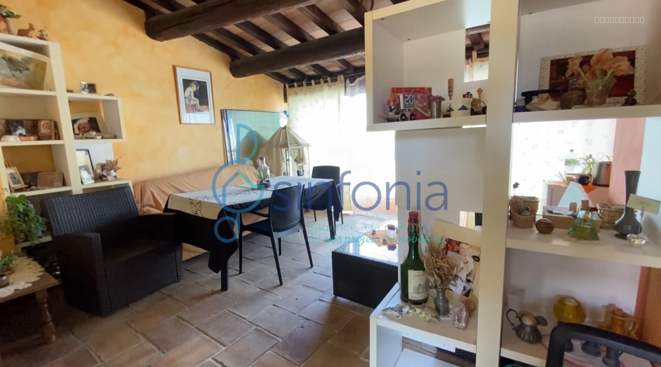 A vendre à Remoulins - Ensemble immobilier — photo 11
