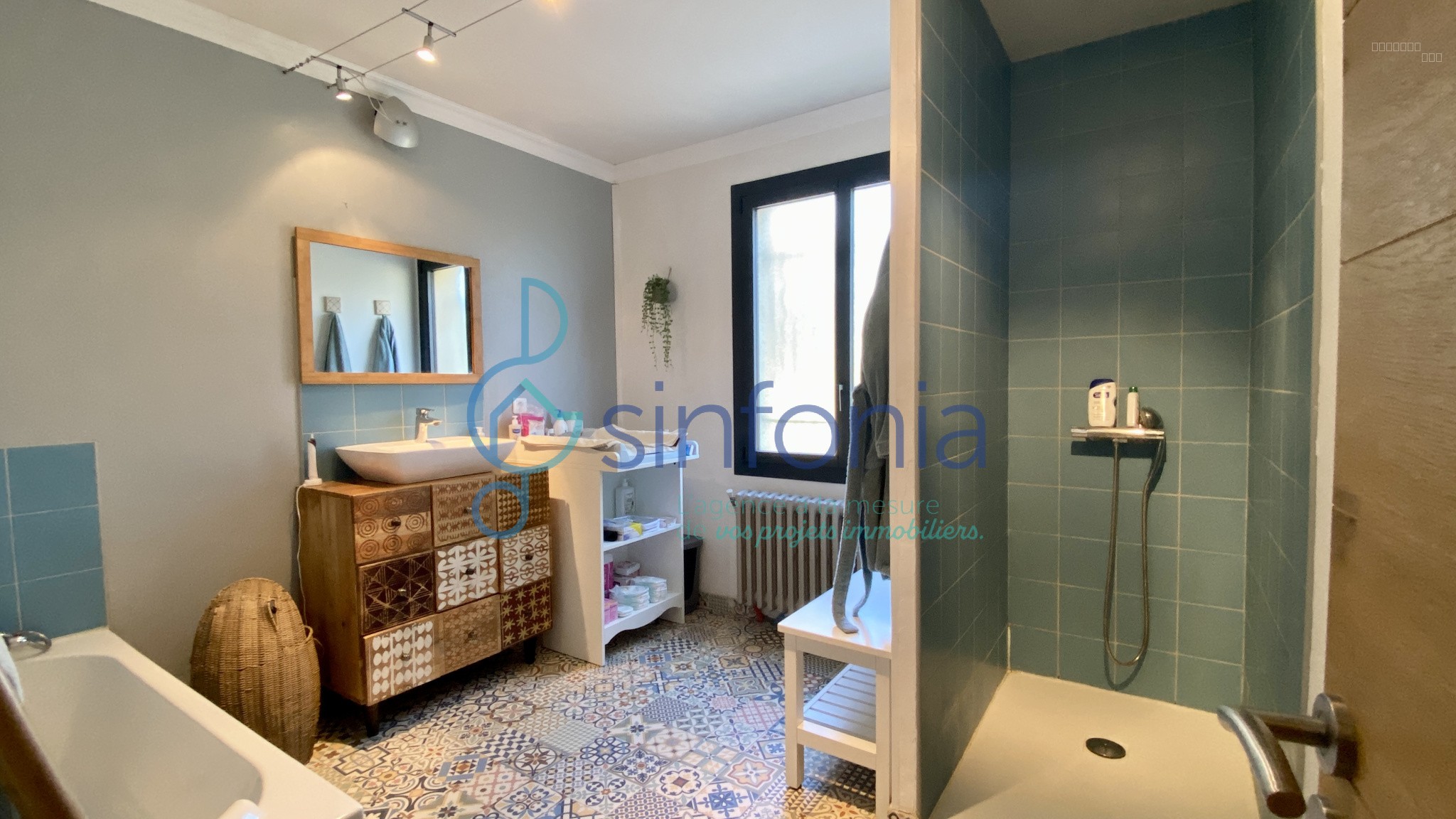 A vendre Uzès, maison rénovée avec dépendance, piscine et vue dégagée — photo 13