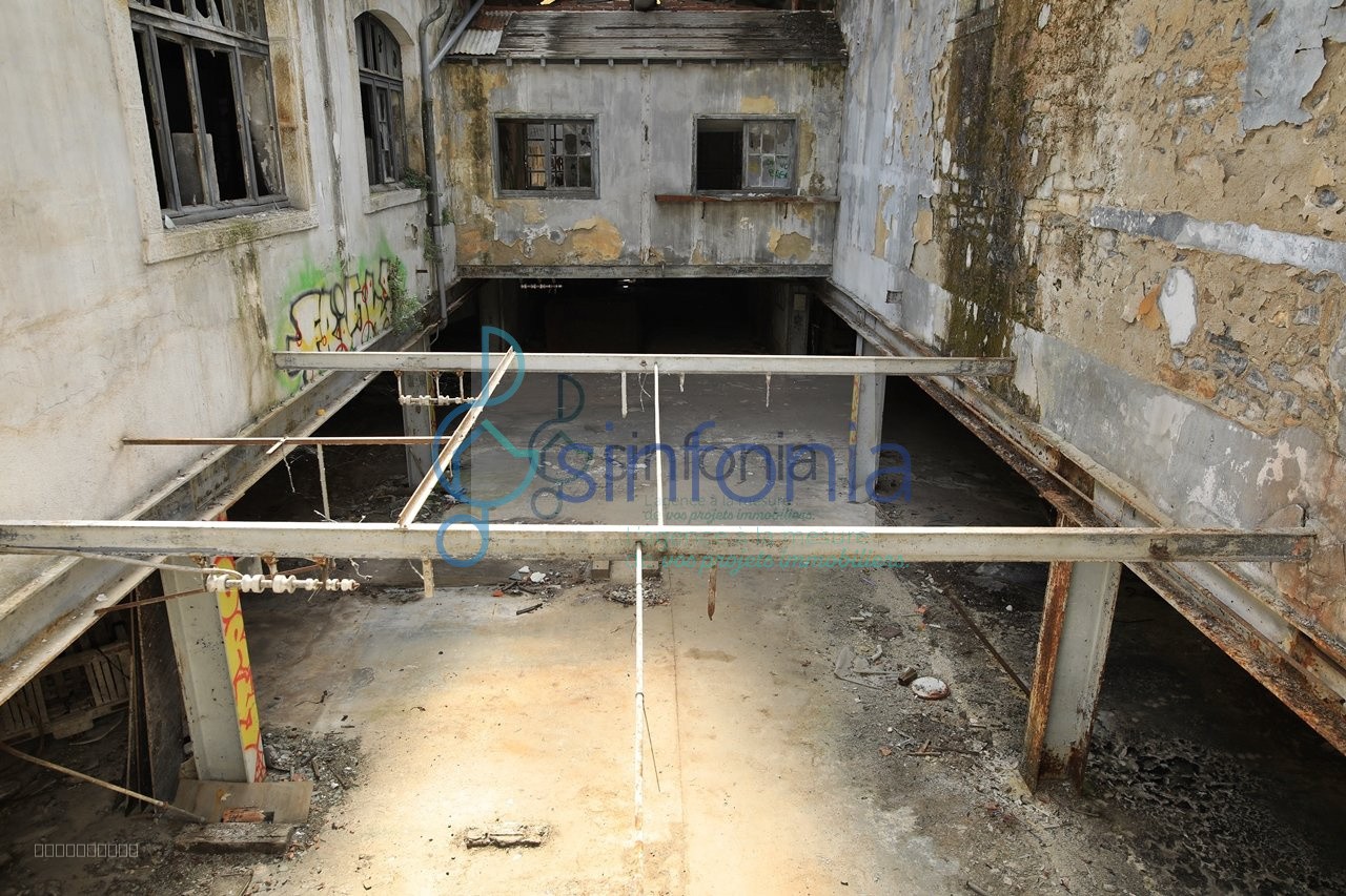 USINE 4000 M2 SUR 8000M2 DE TERRAIN — photo 6