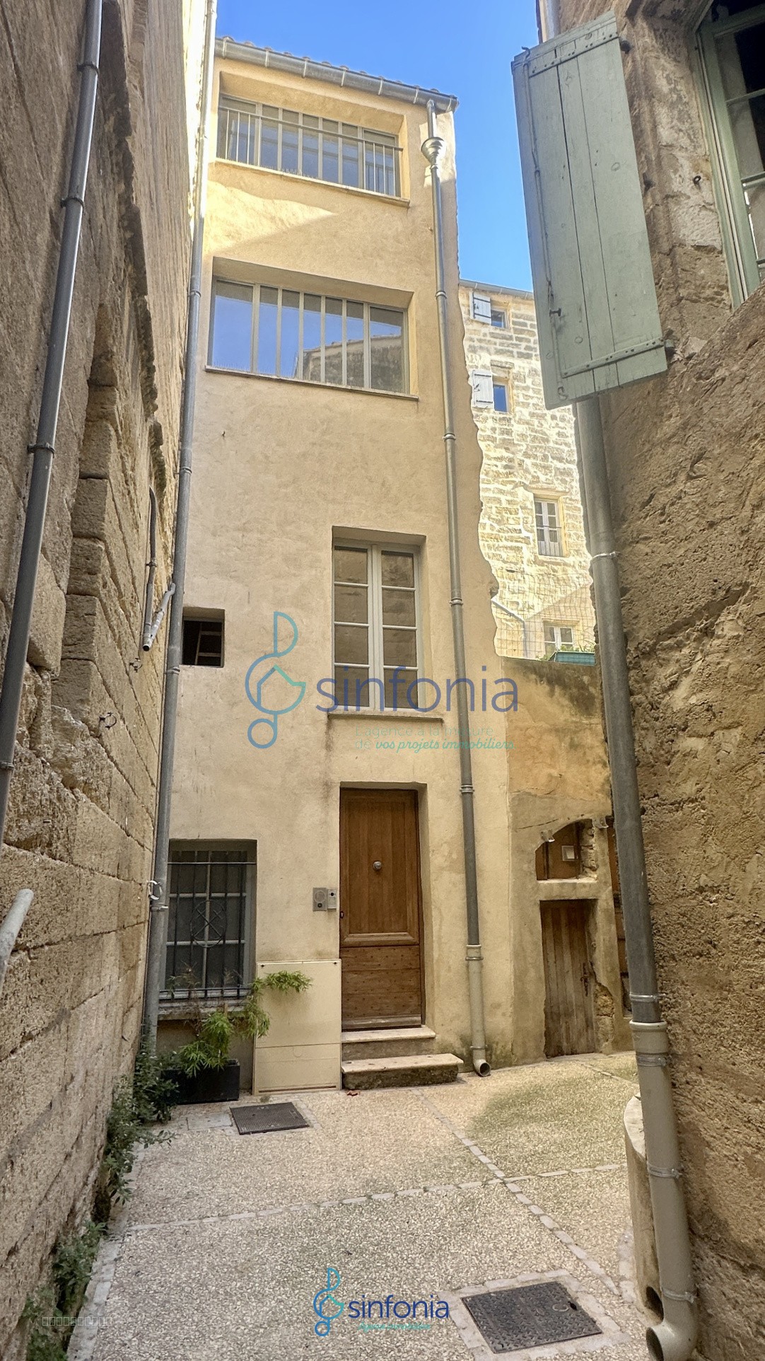 Appartement au centre d'Uzès - Esprit Loft — photo 10