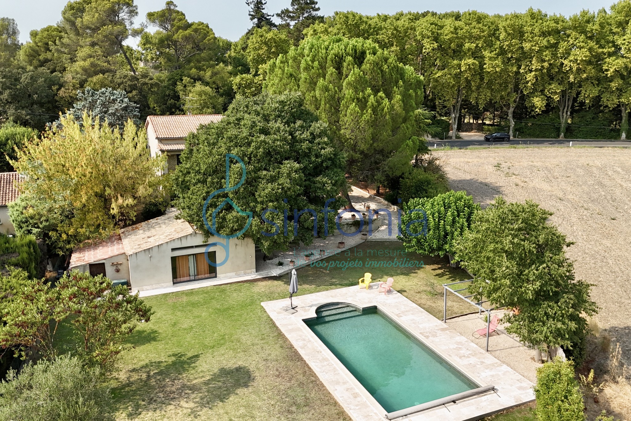 A vendre Uzès, maison rénovée avec dépendance, piscine et vue dégagée — photo 16