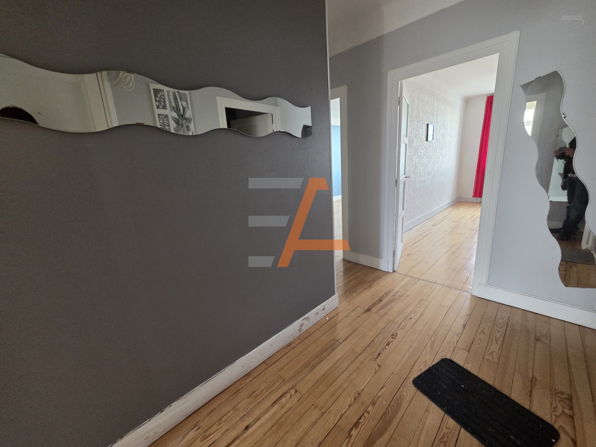 Proche faculté et Place Anatole France F2 de 64m2 au 5 étage avec ascenseur et balcon — photo 7