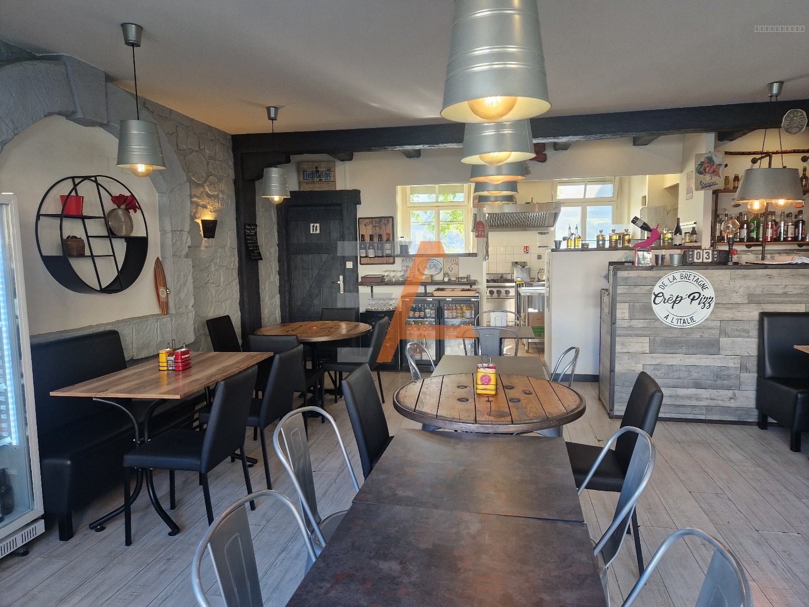 Fonds de commerce Restaurant   Plein centre de Retournac — photo 5