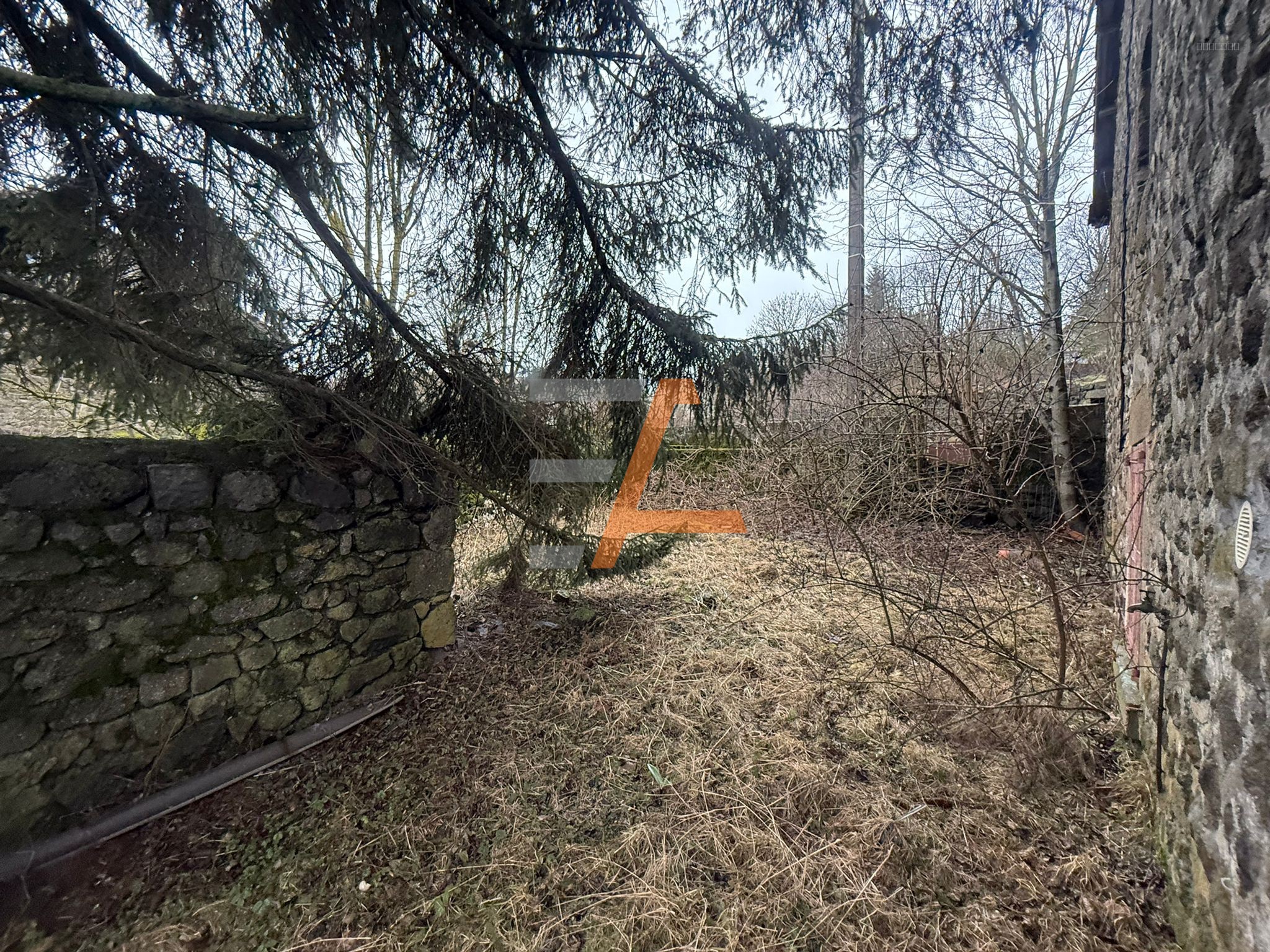 CORPS DE FERME — photo 5