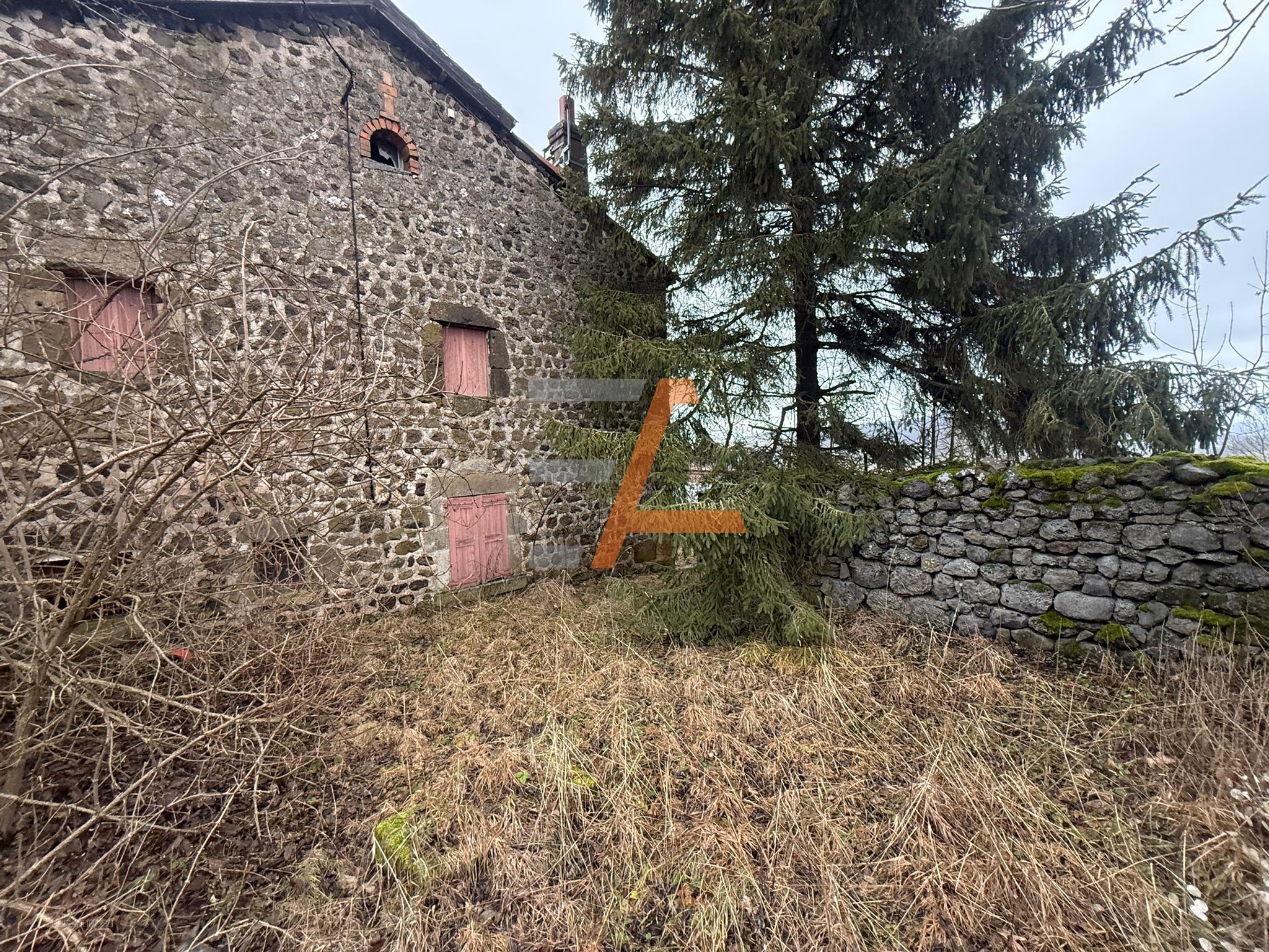 CORPS DE FERME — photo 4