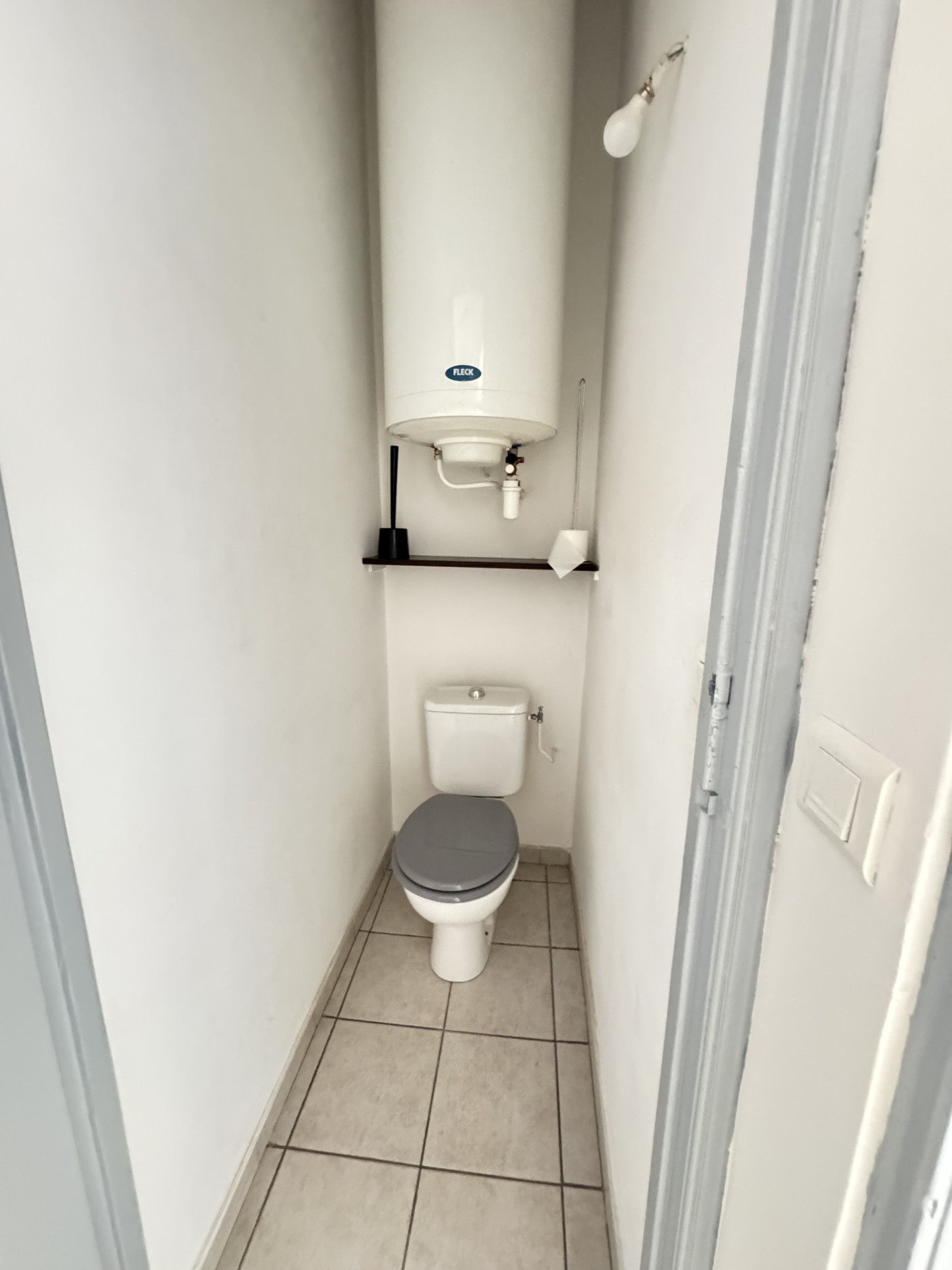 AUPS: maison de village plein pied 75m2 avec jardin — photo 16