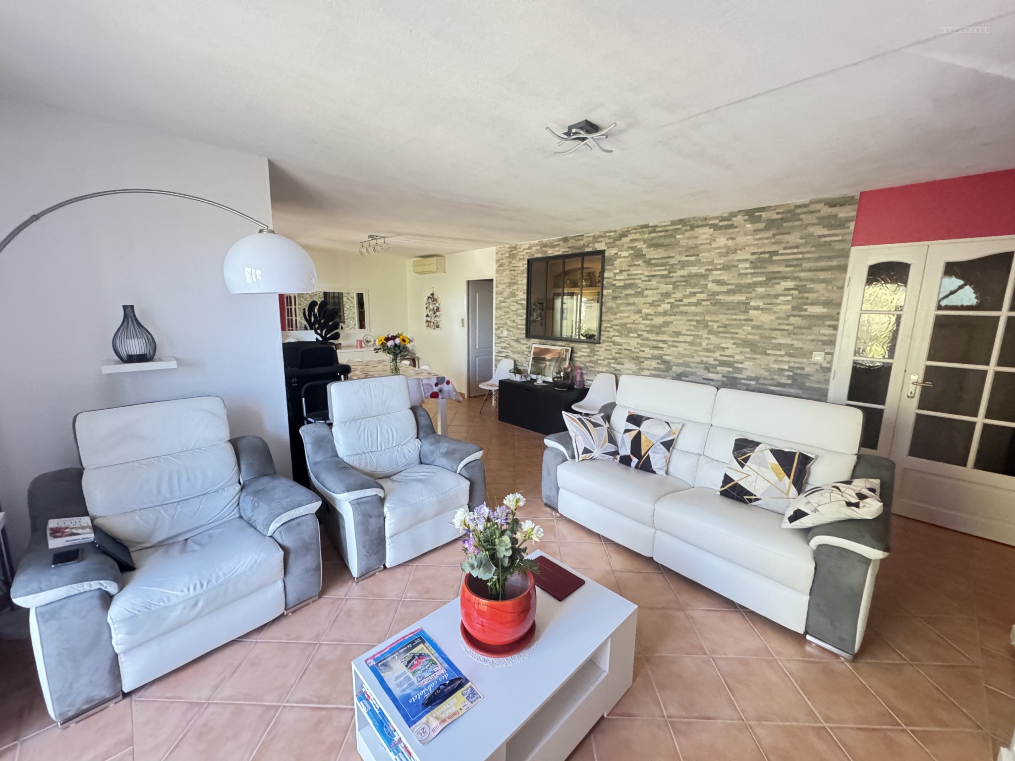 villa 135m2 avec sa piscine — photo 11