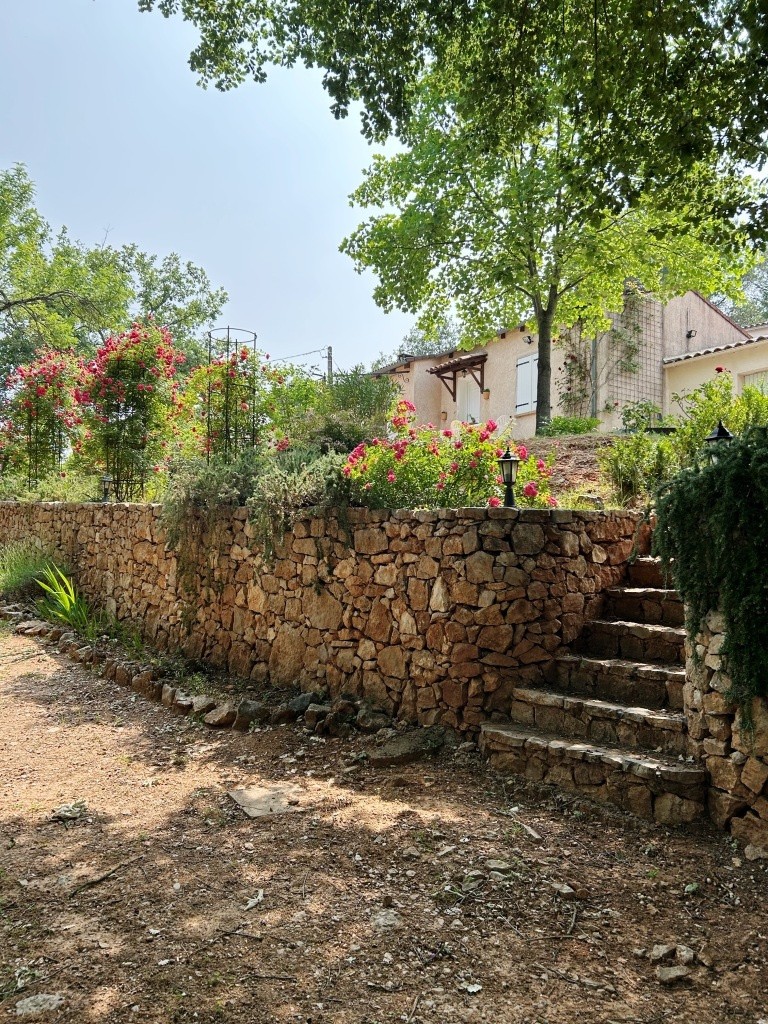 Montmeyan: villa 90m2 avec sa vue exceptionnelle — photo 17